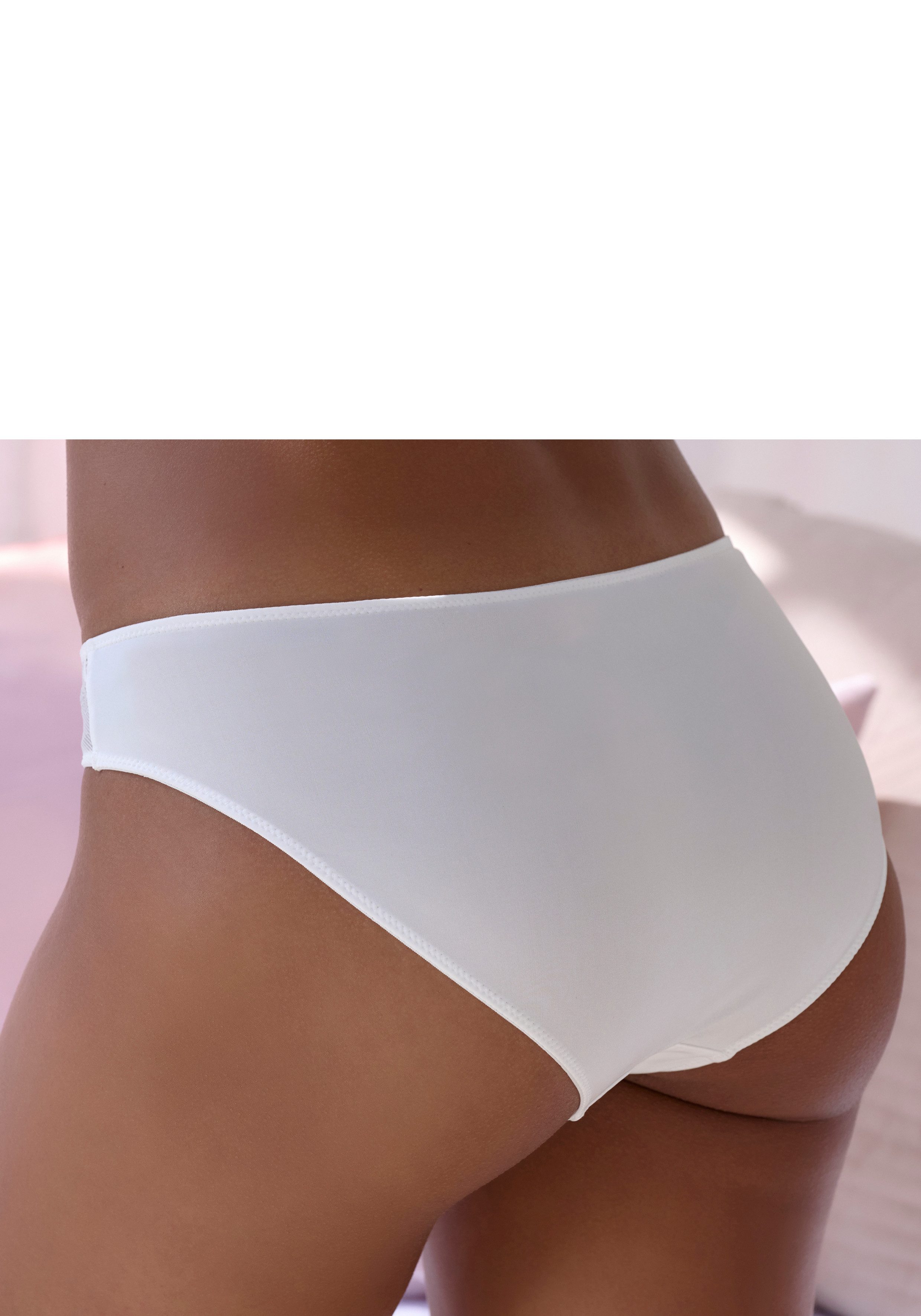 petite fleur by Lascana Slip (Packung, 3 Stück) mit floraler Spitze und weichem Microtouch