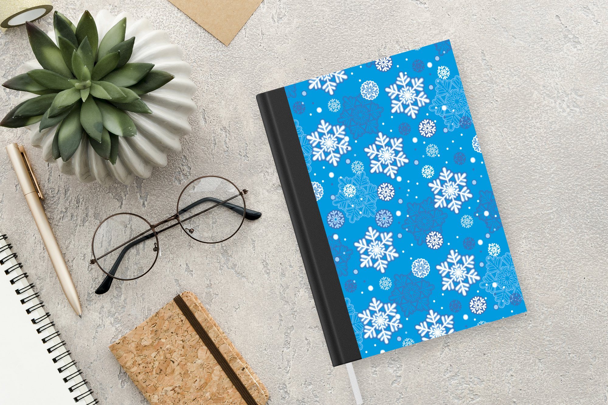 - Schneeflocke Notizbuch Seiten, - - MuchoWow Weihnachten Muster, Notizheft, Journal, Merkzettel, Tagebuch, 98 A5, Haushaltsbuch Winter