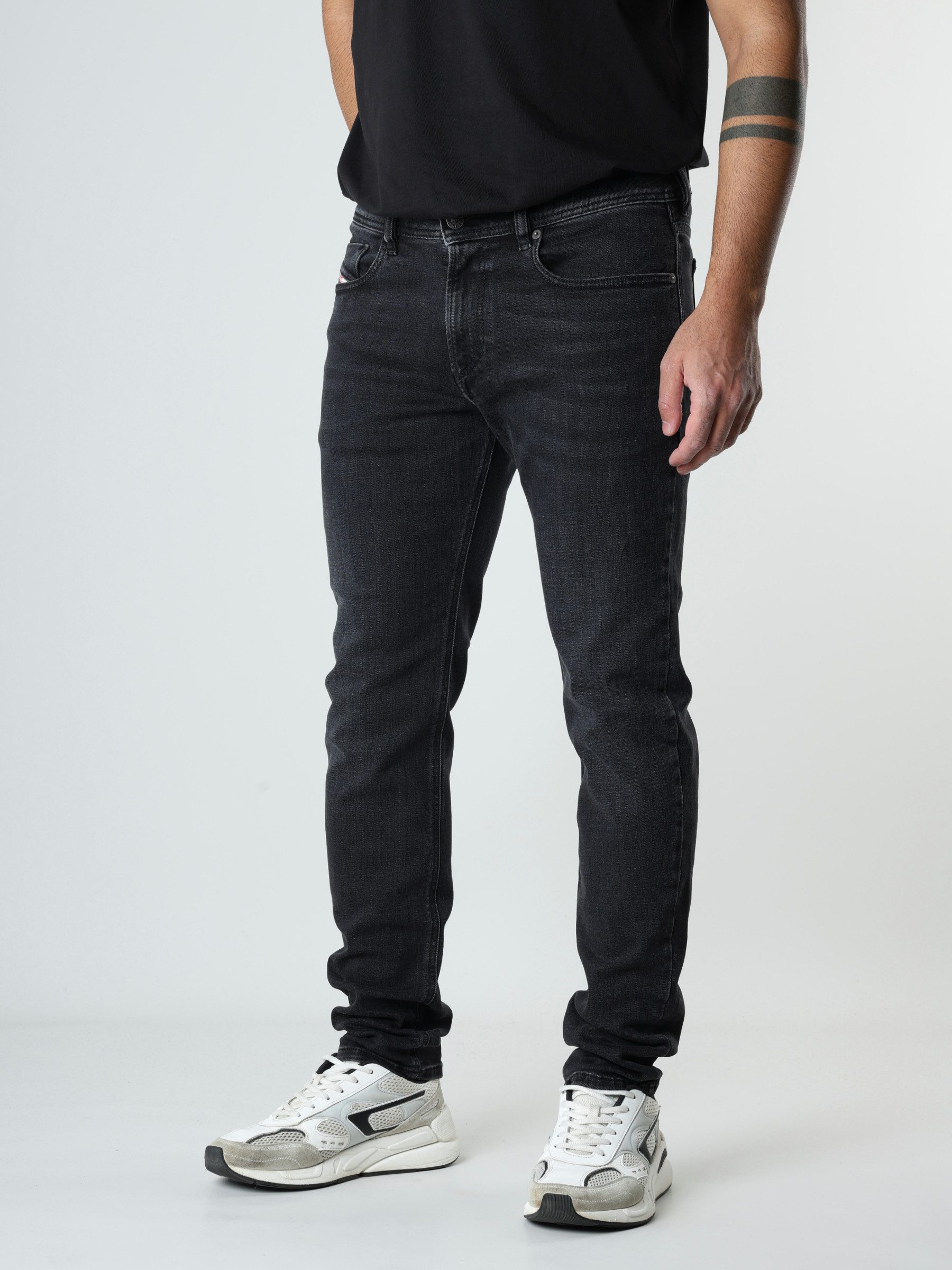 Diesel Skinny-fit-Jeans Low Waist Jeans - 1979 SLEENKER R niedrige Leibhöhe, hoher Stretch