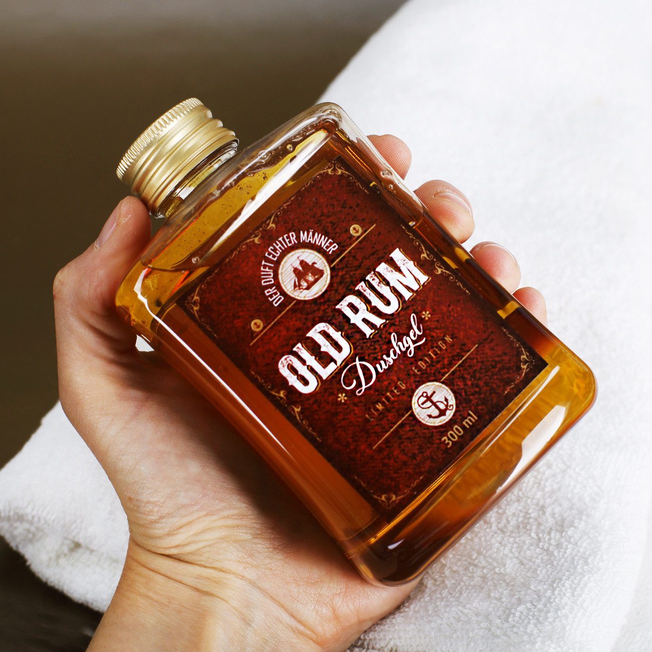 Herz & Heim Duschgel "Old Rum" als Geschenk für Männer - Lustiges Duschgel mit Rum Aroma, 300 ml Inhalt