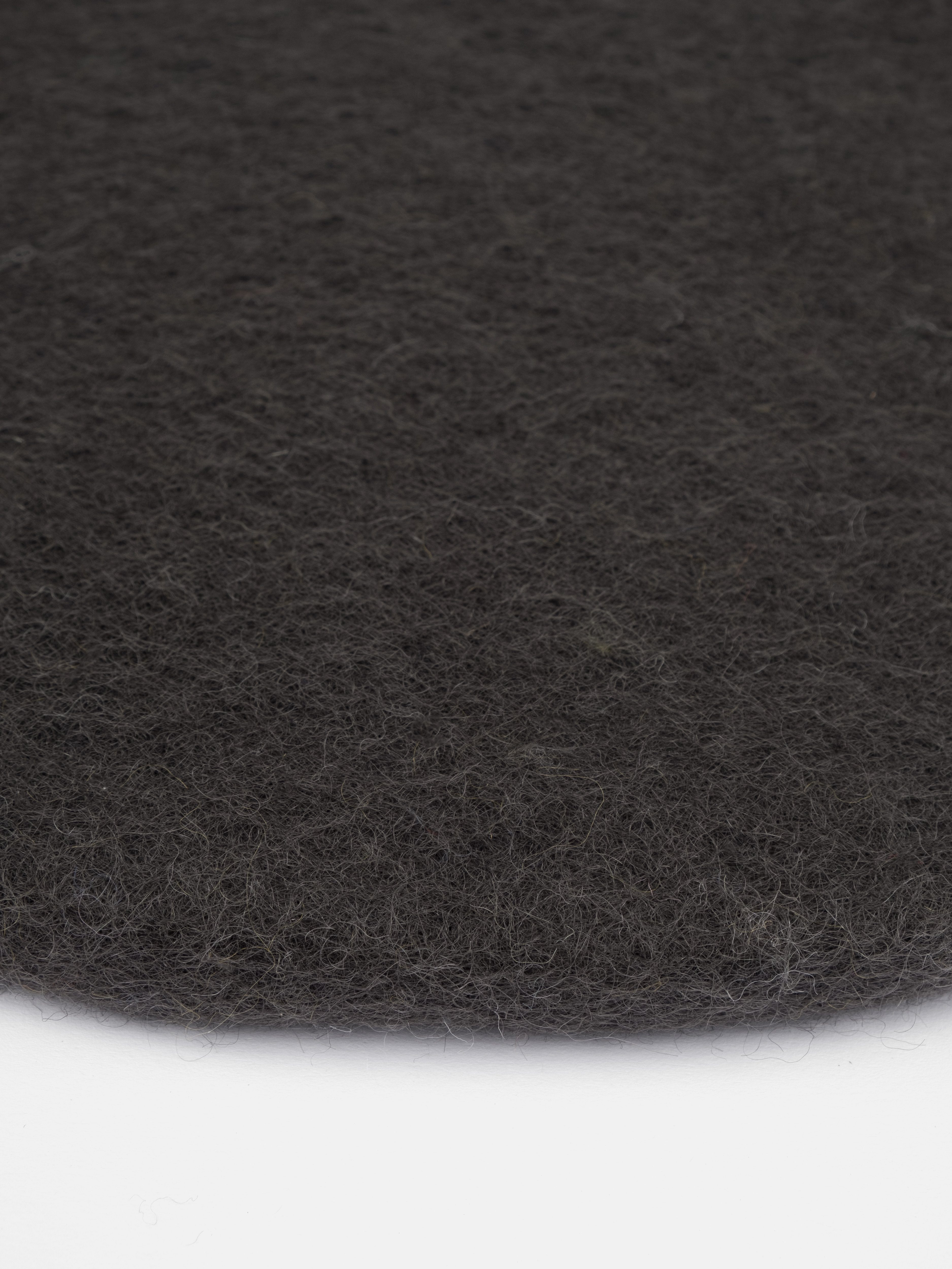 myfelt Stuhlkissen Filz Sitzauflage ⌀ 36 cm, beidseitig verwendbar, 100 % reine Schurwolle