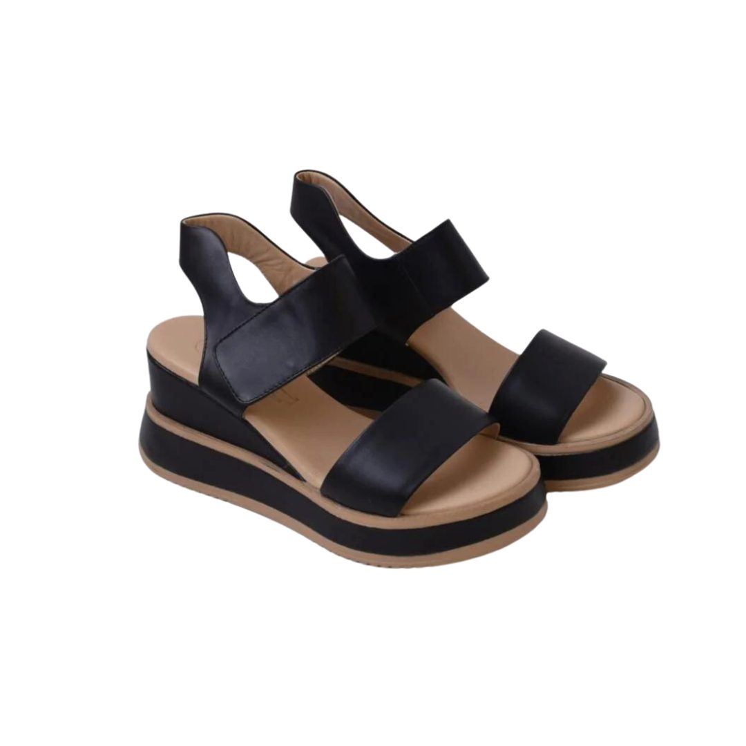 LaMarta Riemchensandalen aus Leder in Schwarz günstig online kaufen