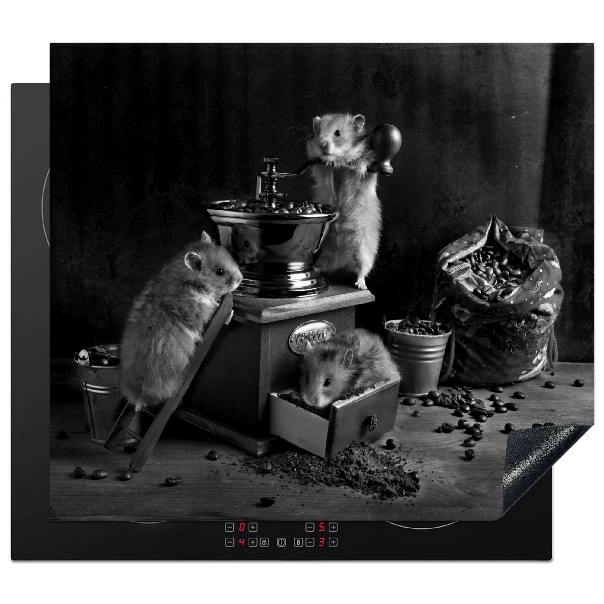 MuchoWow Herdblende-/Abdeckplatte Stilleben von Hamstern beim Kaffeekochen - schwarz und weiß, Vinyl, (1 tlg), 60x52 cm, Mobile Arbeitsfläche nutzbar, Ceranfeldabdeckung