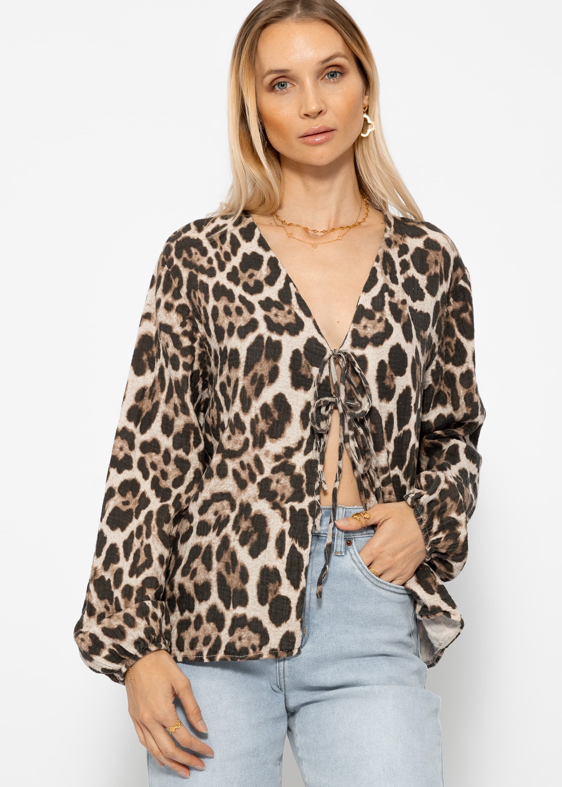 SASSYCLASSY Blusenjacke Musselin Blusenjacke in Leoprint Oversized Blusenjacke aus Baumwolle mit Bindebändern