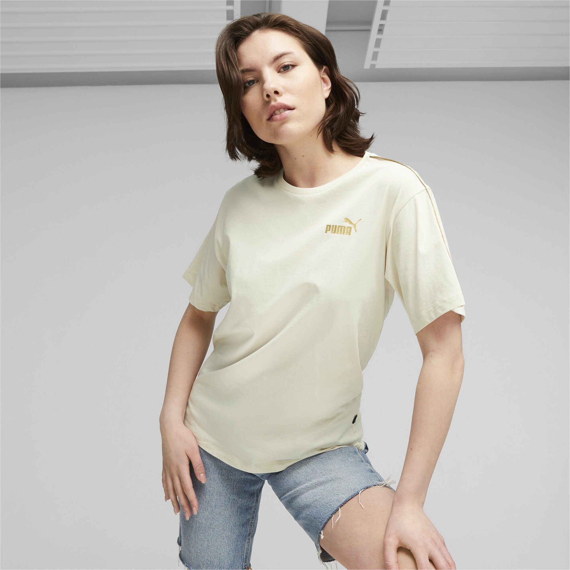 GOLD Alpine ESS+ T-Shirt MINIMAL White T-Shirt Damen PUMA Snow
