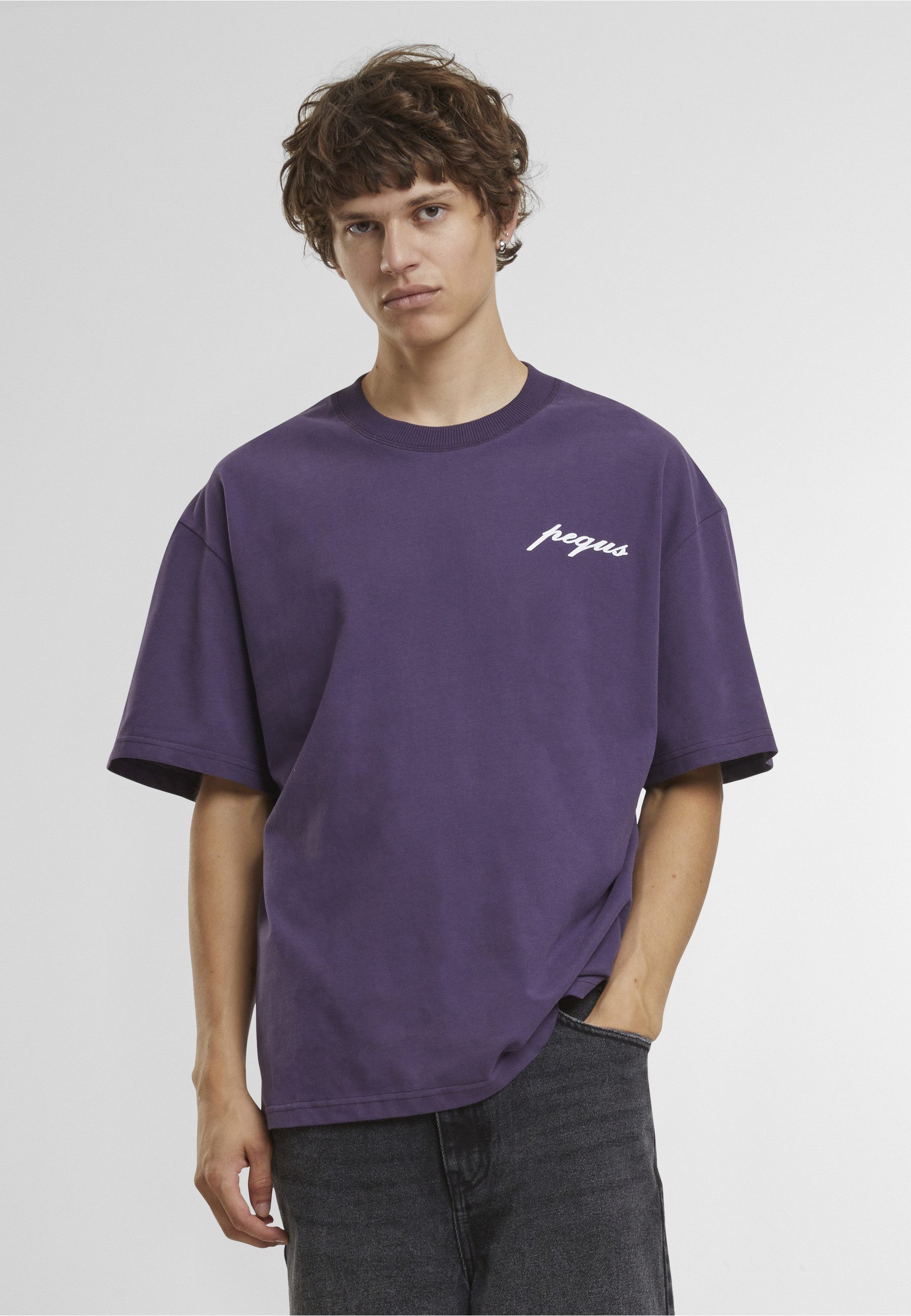 PEQUS T-Shirt PEQUS PEQUS Chest Logo T-Shirt purple (1-tlg)