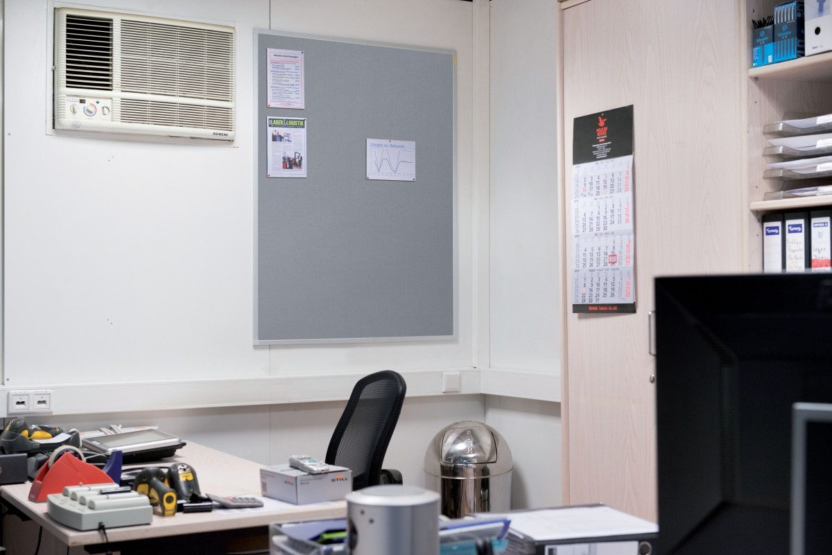 FRANKEN Pinnwand Filz-Notiztafel X-tra!Line Aluminium 150x100cm grau