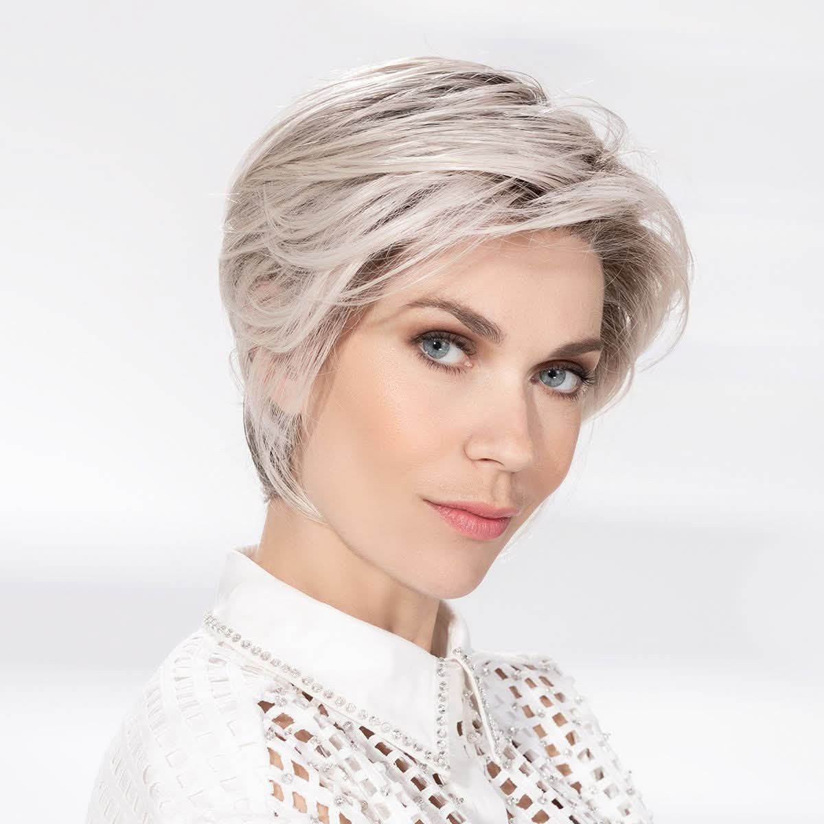 Ellen Wille Kunsthaarperücke Ellen Wille Glam Soft, Kurzhaarschnitt, handgeknüpft, Lacefront, hitzebeständig, 54-57 cm