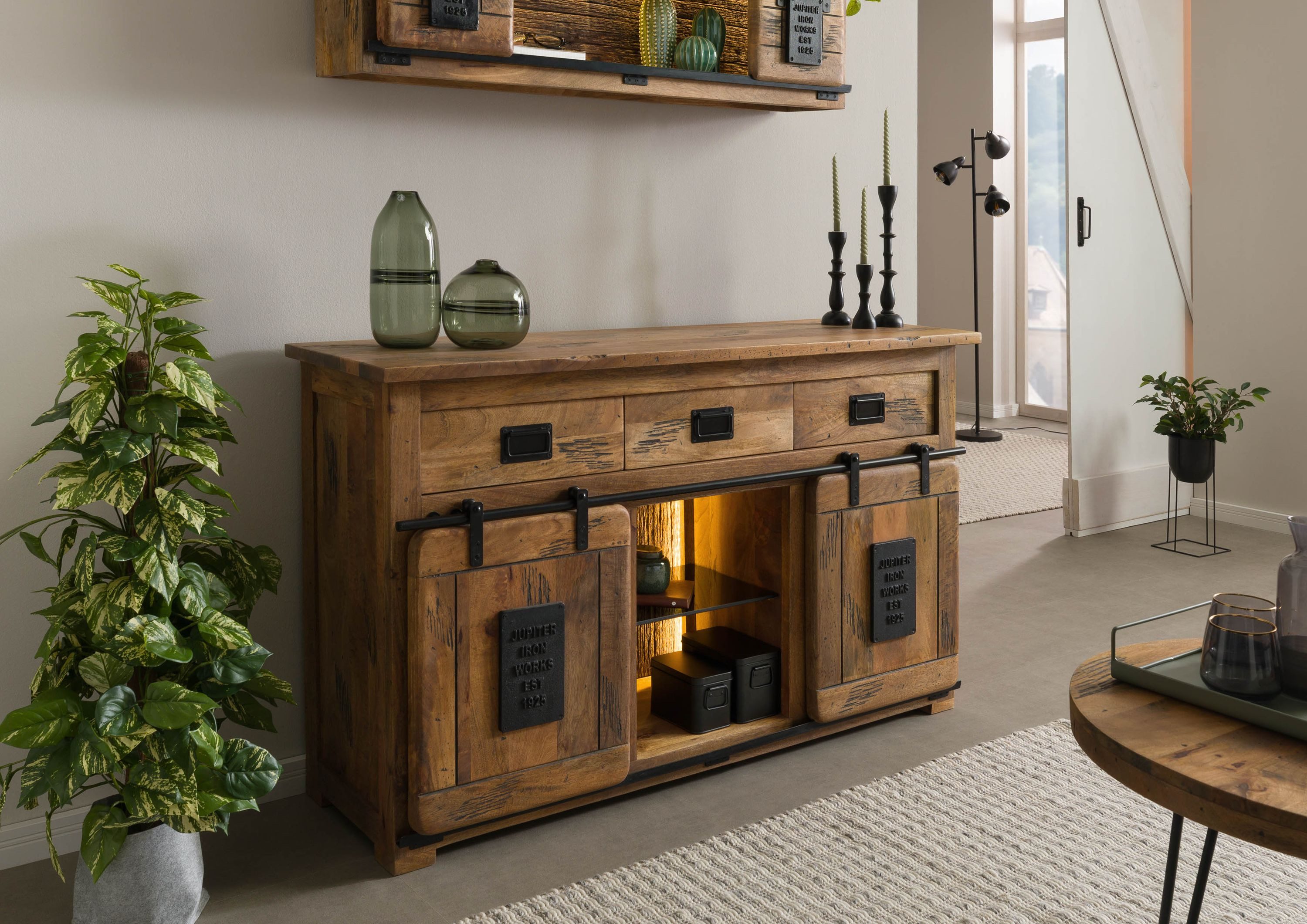 Massivmoebel24 Sideboard RAILWAY LUX (Massivholz), Mango / Altholz 150x45x90 natur lackiert RAILWAY LUX #100