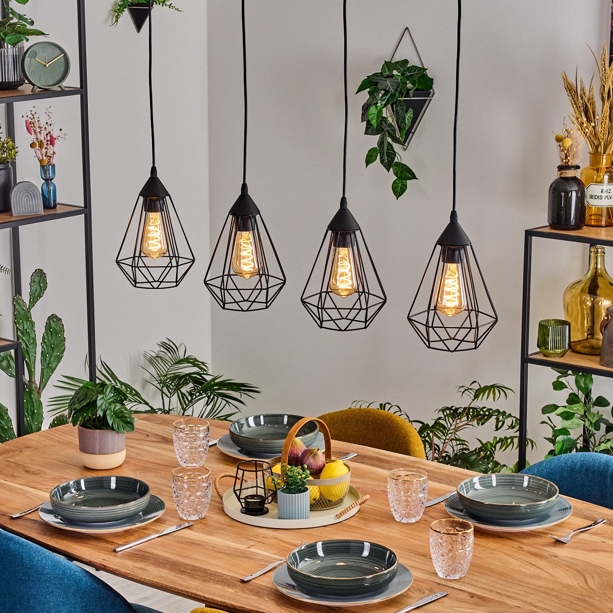 hofstein Hängeleuchte Hängelampe aus Metall in Schwarz, moderne Pendelleuchte im Retro/Vintage-Design (17,5 cm), 4 x E27