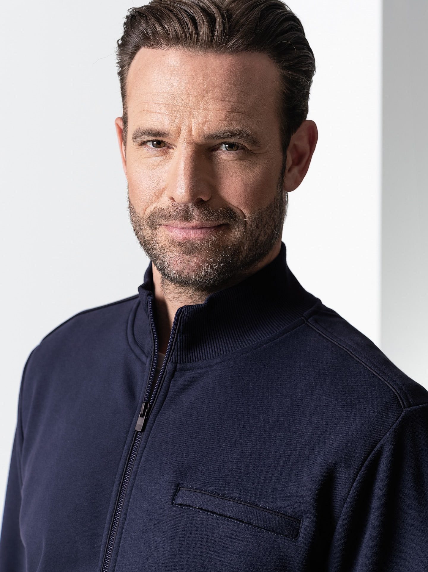 Walbusch Sweatjacke Herren Wohlfühljacke Supersoft Baumwollmix Freizeitjacke, angeraut, wärmend, 2 Reißverschlusstaschen, Kurzgröße