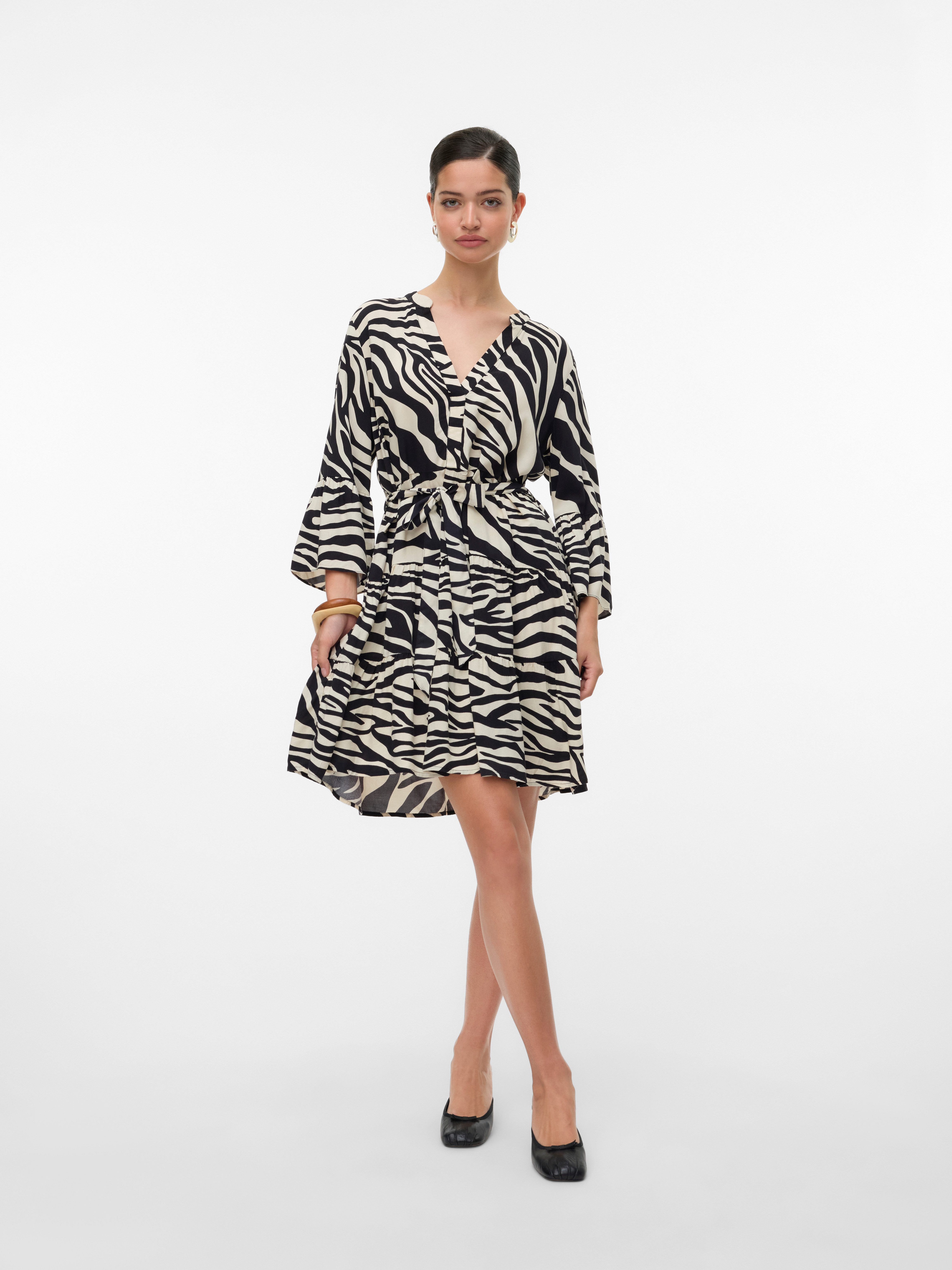 Vero Moda tunic dress VMMELBA 3/4 SHORT BELT DRESS WVN GA NOOS with flounce and waist tie belt