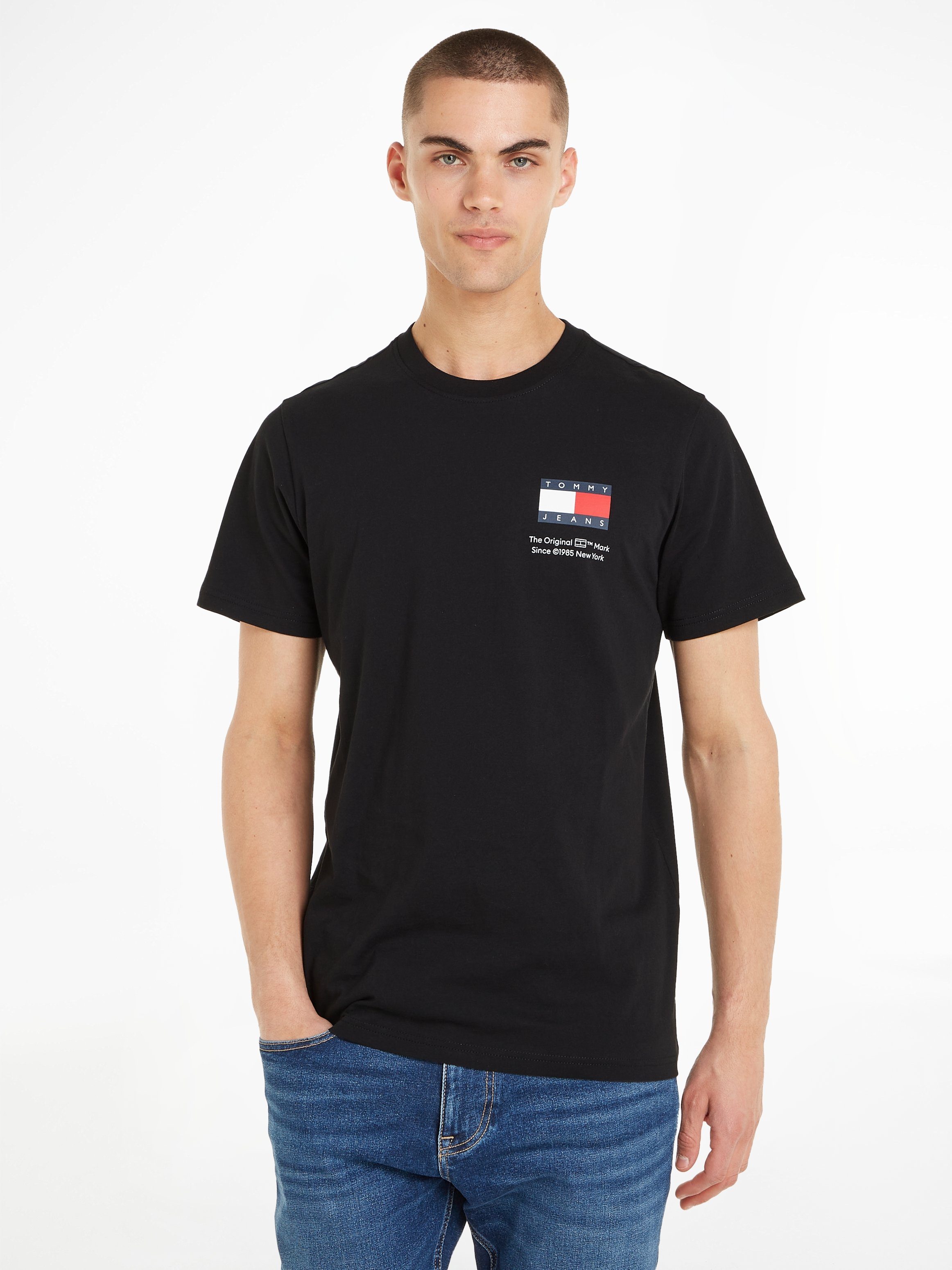 Tommy mit T-Shirt Plus TJM TEE FLAG Tommy Jeans EXT SLIM ESSENTIAL Jeans Logo-Schriftzug