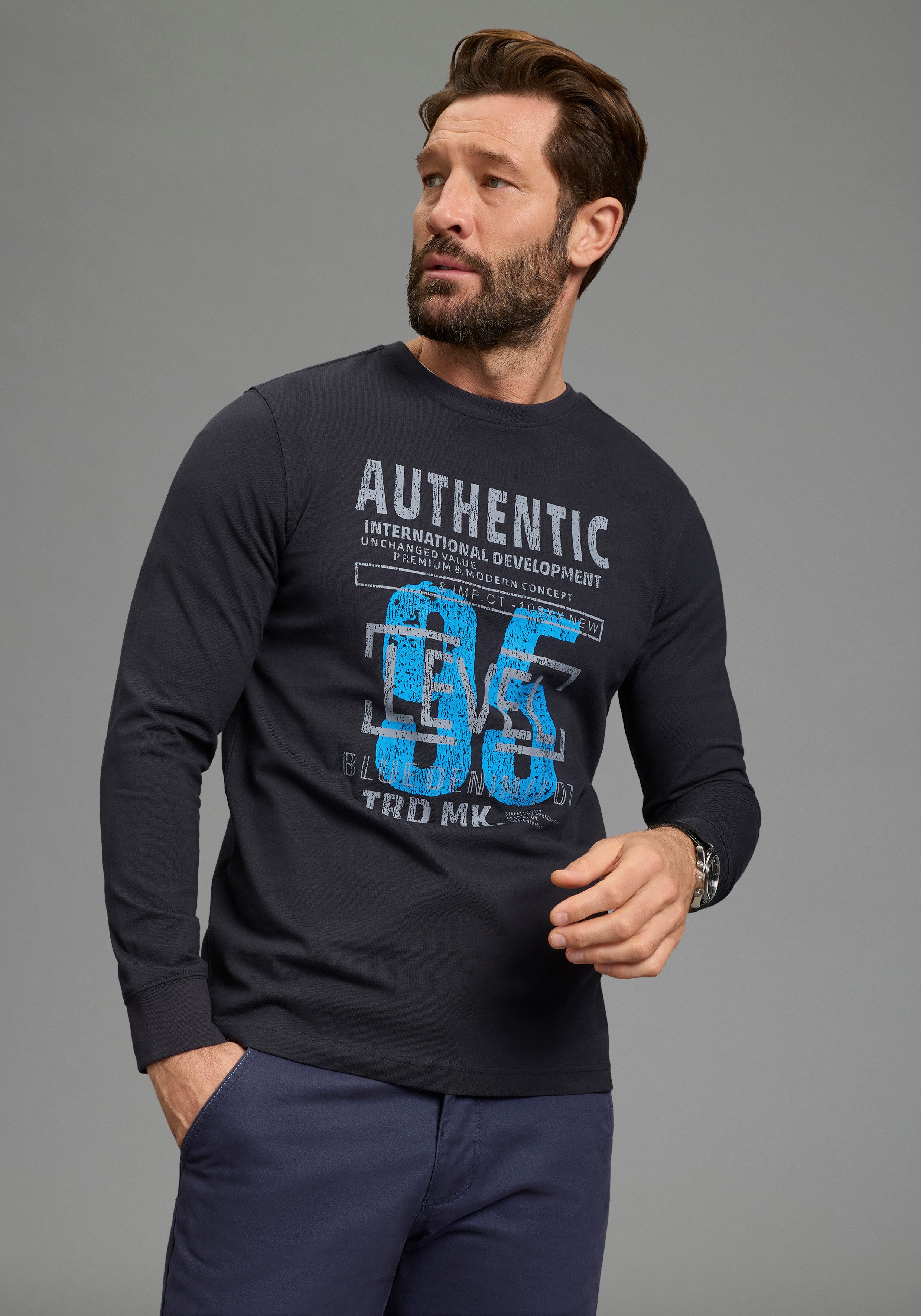 Man's World Langarmshirt neue Farbe! Langarm, bedruckt, aus Baumwolle und V günstig online kaufen