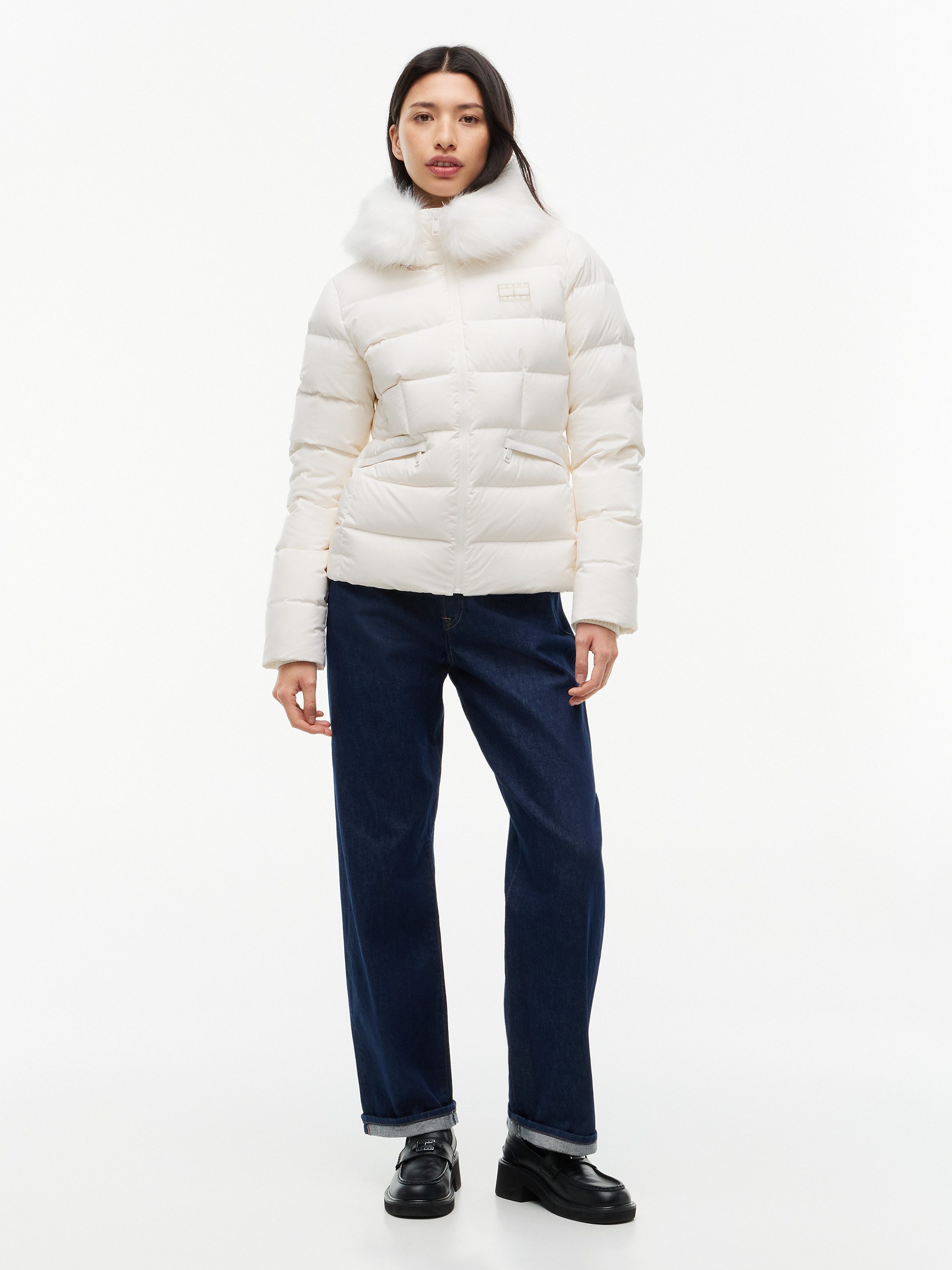 Tommy Jeans Steppjacke TJW SLIM HOOD PUFFER DOWN EXT Kunstfaser, slim fit – Bild 5 von 5