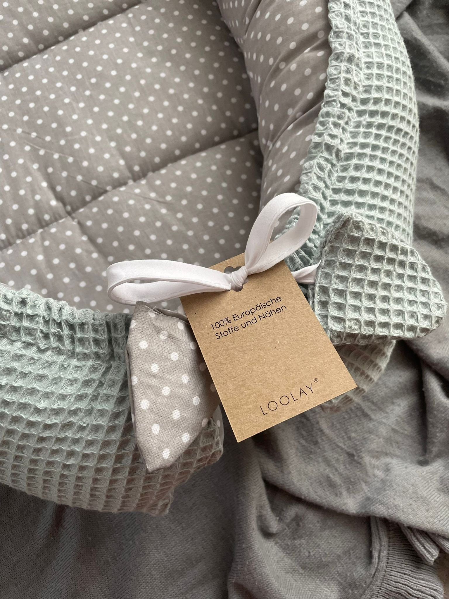 Loolay Bettnestchen Minze WAFFELPIQUE Baumwolle BABYNEST Neugeborene Babyausstattung, (PREMIUM Geschenk Reisebett Nestchen SOLO/ o. in Geschenk SETS, 2-tlg., 4 Jahreszeiten ATMUNGSAKTIVER MINZE WAFFELSTOFF Babynestchen), LOOLAY® - 100% Europäische Stoffe und Kleinserien-Handnähen!
