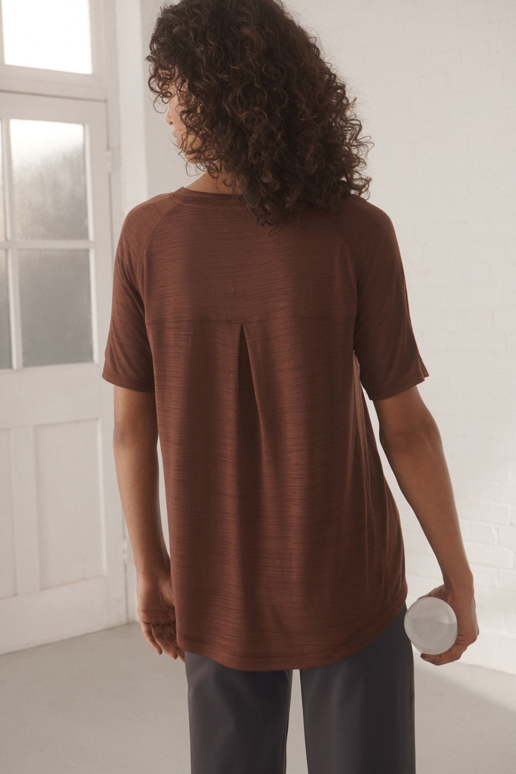 Next Trainingsshirt Leichtes Sport-T-Shirt mit Rundhalsausschnitt günstig online kaufen