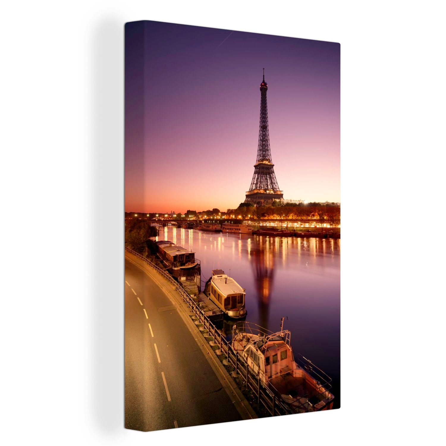 OneMillionCanvasses® Leinwandbild Der Eiffelturm bei Sonnenuntergang mit Hausbooten, (1 St), Leinwandbild fertig bespannt inkl. Zackenaufhänger, Gemälde, 20x30 cm