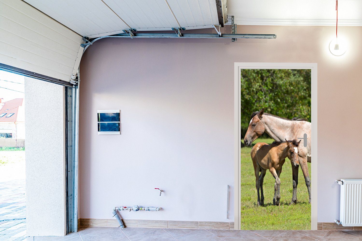 Pferde Fototapete - bedruckt, Gras Türaufkleber, cm Schatten, Tür, für - 75x205 (1 St), MuchoWow Türtapete Matt,