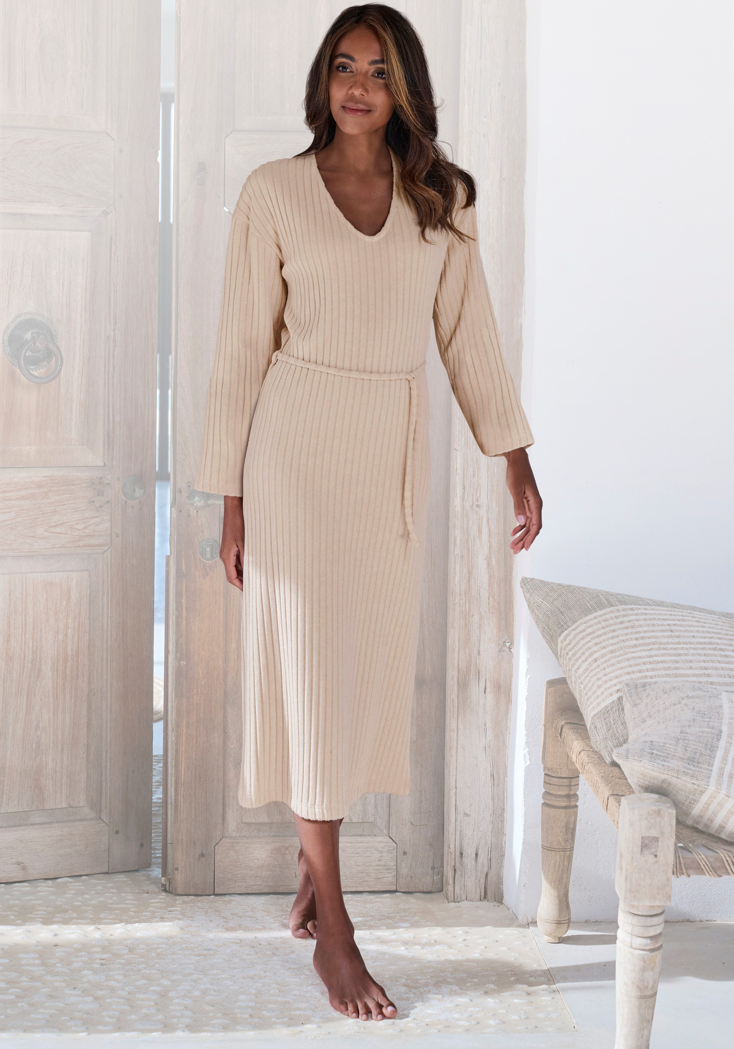 LASCANA Strickkleid Lounge-/ Rippkleid mit weiten Ärmeln und Taillenband, Loungewear