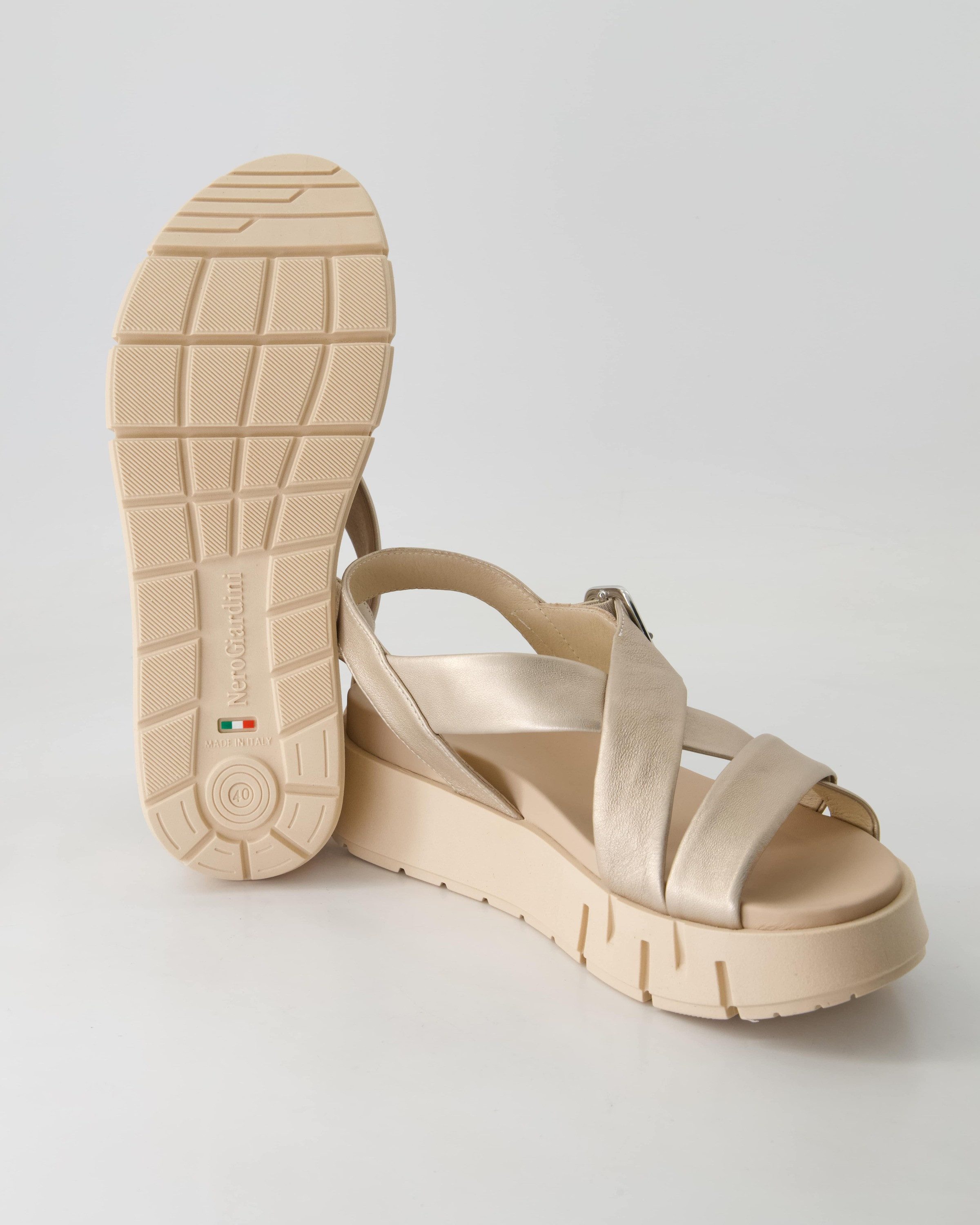 Nero Giardini E513697D-675 Sandale Obermaterial: Leder