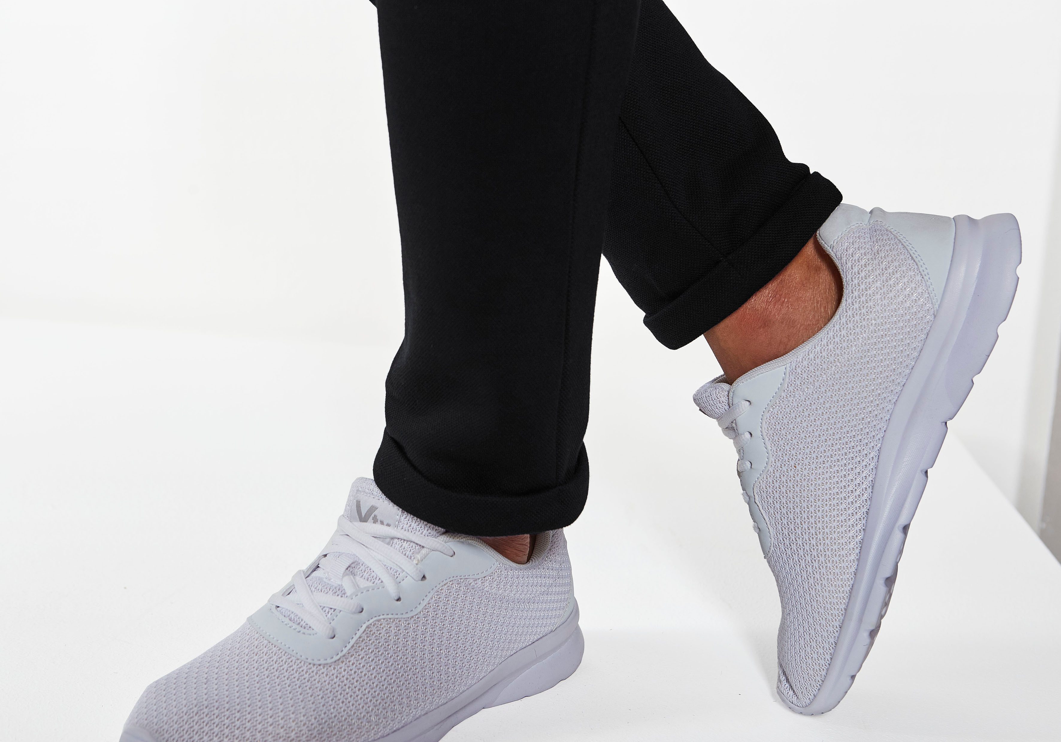 Bruno Banani Sweathose Jogginghose aus schöner Strukturware