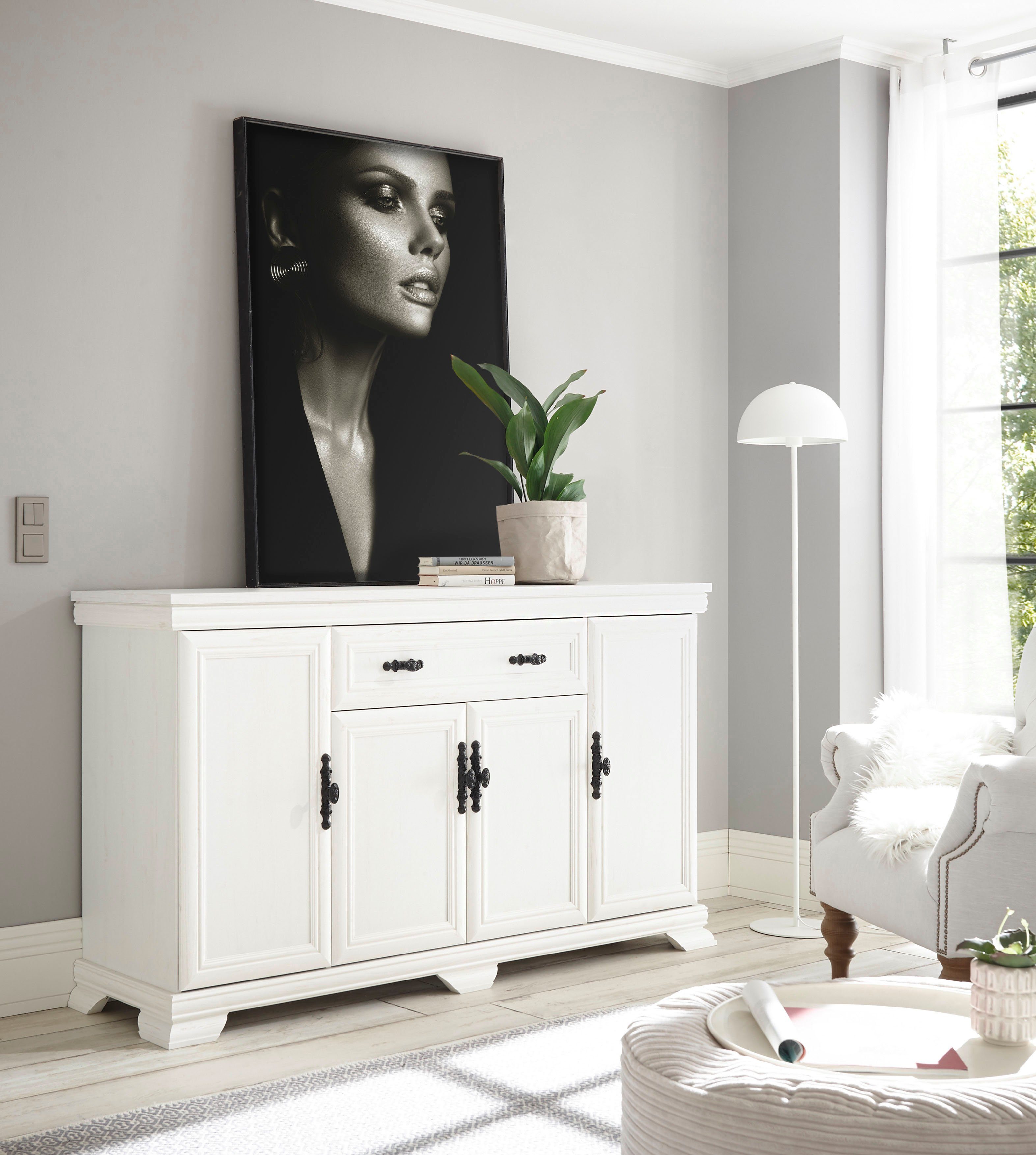 OTTO home Sideboard Royal, eleganter Schrank, Kommode, Stauraumelement im Landhausstil, dekorative Rahmenoptik, Metallgriffe, viel Stauraum, 168 cm breit