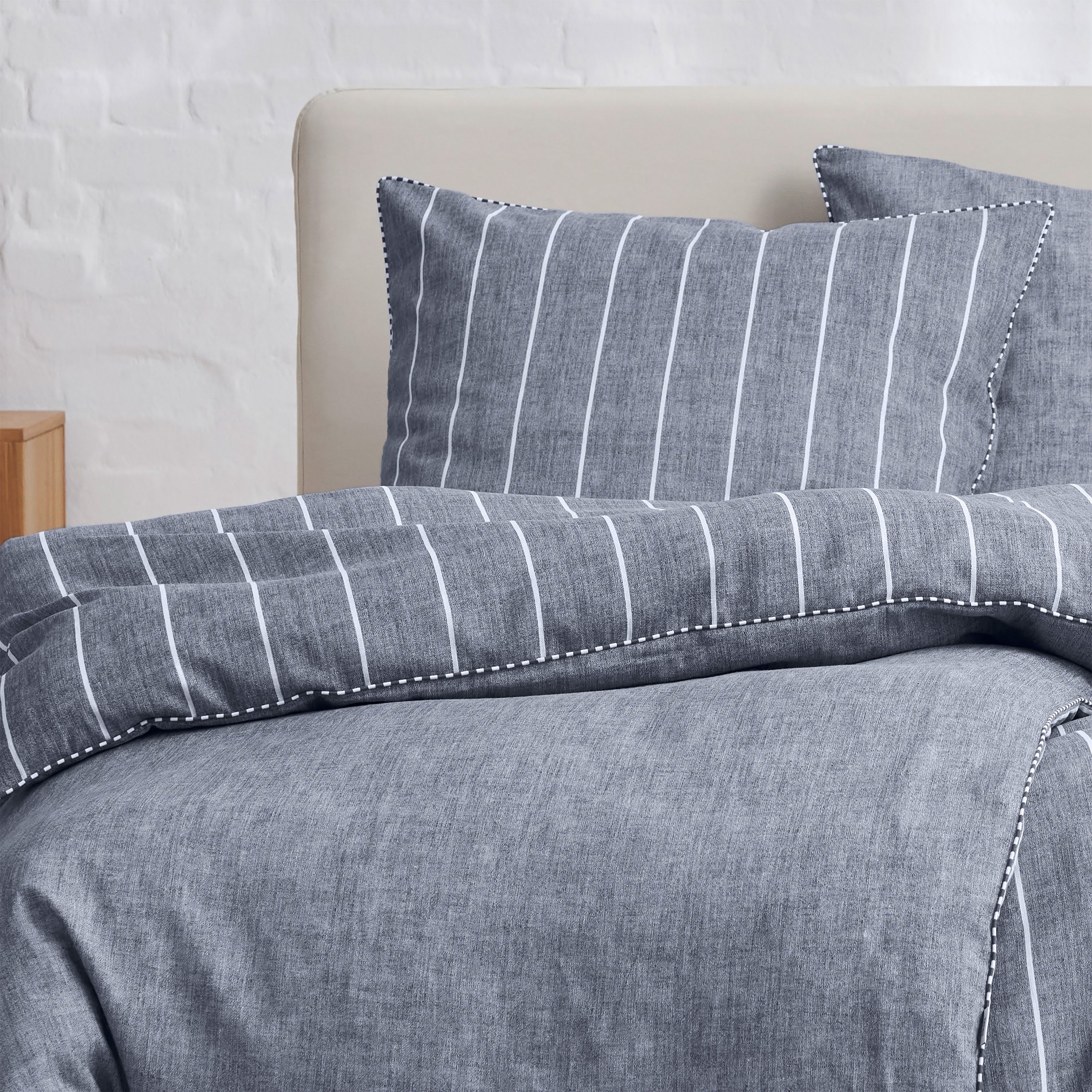 Esprit Bettwäsche Harp Stripe in Gr. 135x200, 155x220 oder 200x200 cm, Renforcé, 2 teilig, Bettwäsche aus Baumwolle, gestreifte Bettwäsche mit Wendeoptik