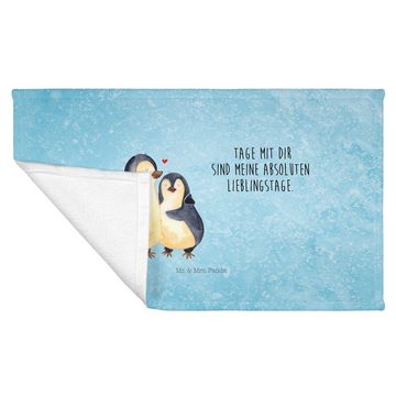 Mr. & Mrs. Panda Handtuch Pinguin umarmend - Eisblau - Geschenk, Liebesgeschenk, Umarmung verli, (1-St)
