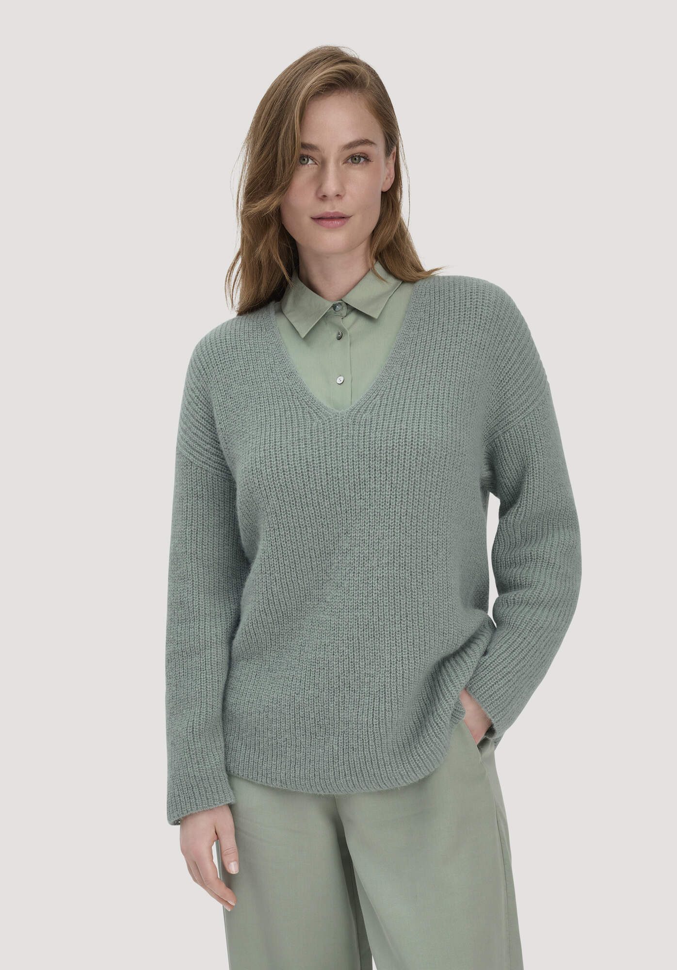 Hessnatur Strickpullover aus reinem Alpaka (1-tlg) – Bild 2 von 5