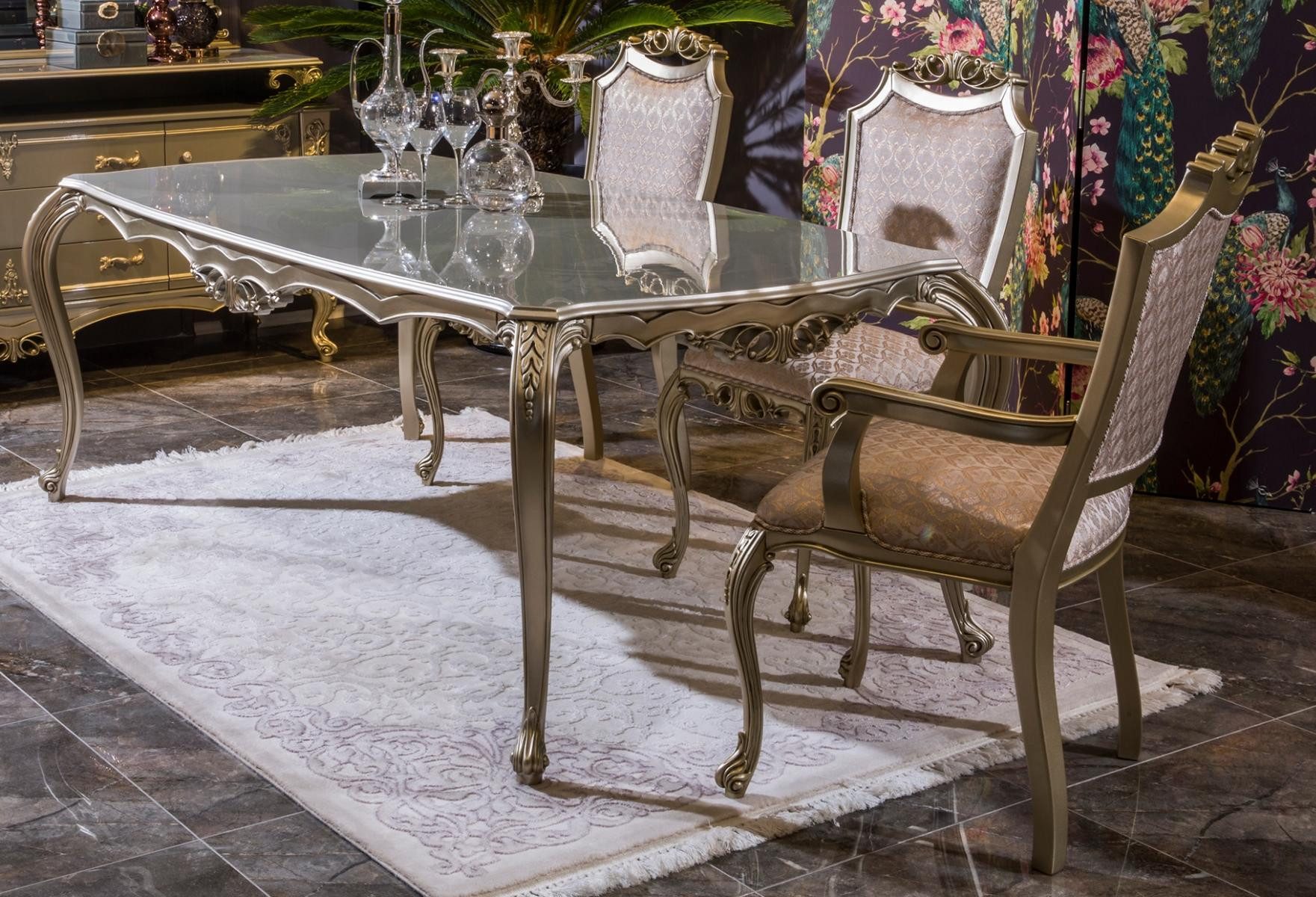 JVmoebel Esszimmerstuhl Klassische Barock Essgruppe mit stilvollen Stühlen in edlem Design, Made in Europa