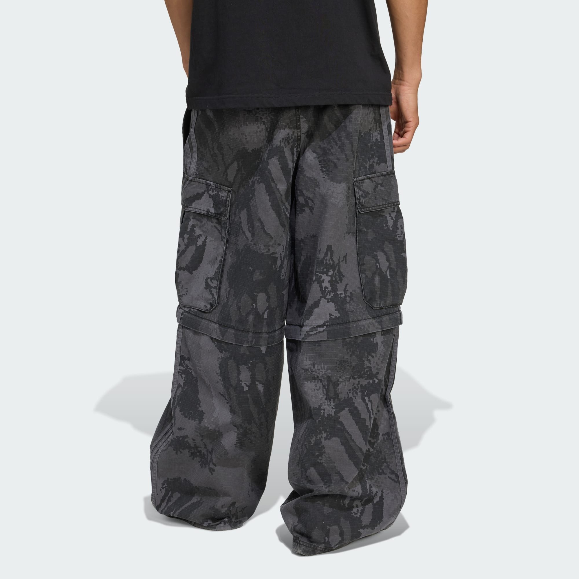 adidas Originals Laufshorts CARGO-HOSE MIT ABNEHMBAREN BEINEN (1-tlg) günstig online kaufen