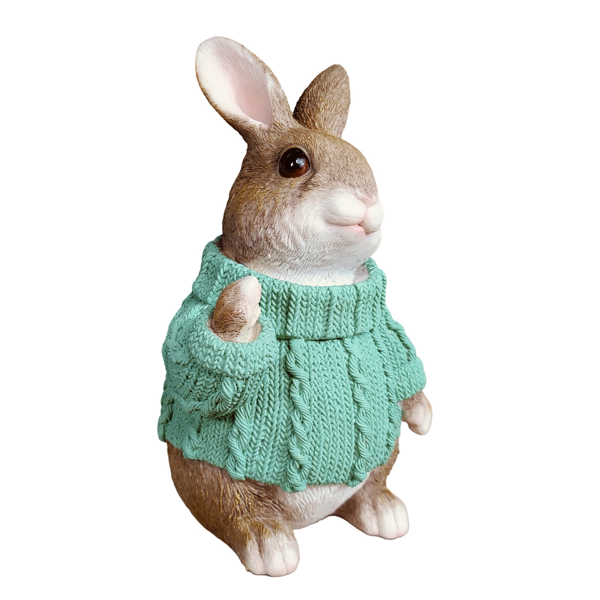 colourliving Osterfigur Deko-Osterhase „Hase im Pullover“, sitzende Hasenfigur (1 St), detailreiche Struktur im witzigen Pullover-Look Strick-Optik
