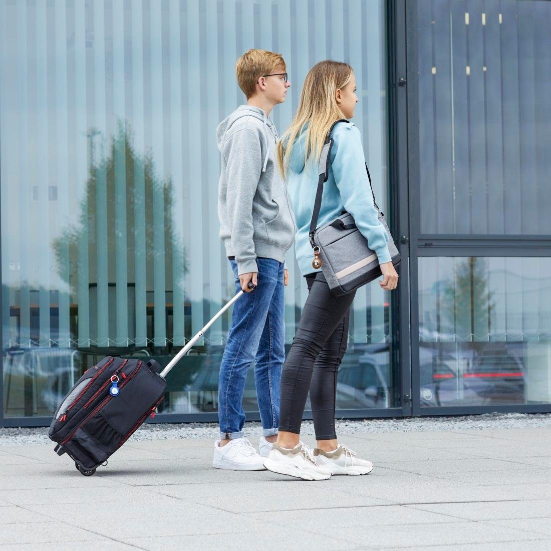 Schlüsselanhänger aus für Apple Karabiner Protector mit Hama Schutzhülle Edge blau AirTag Silikon,