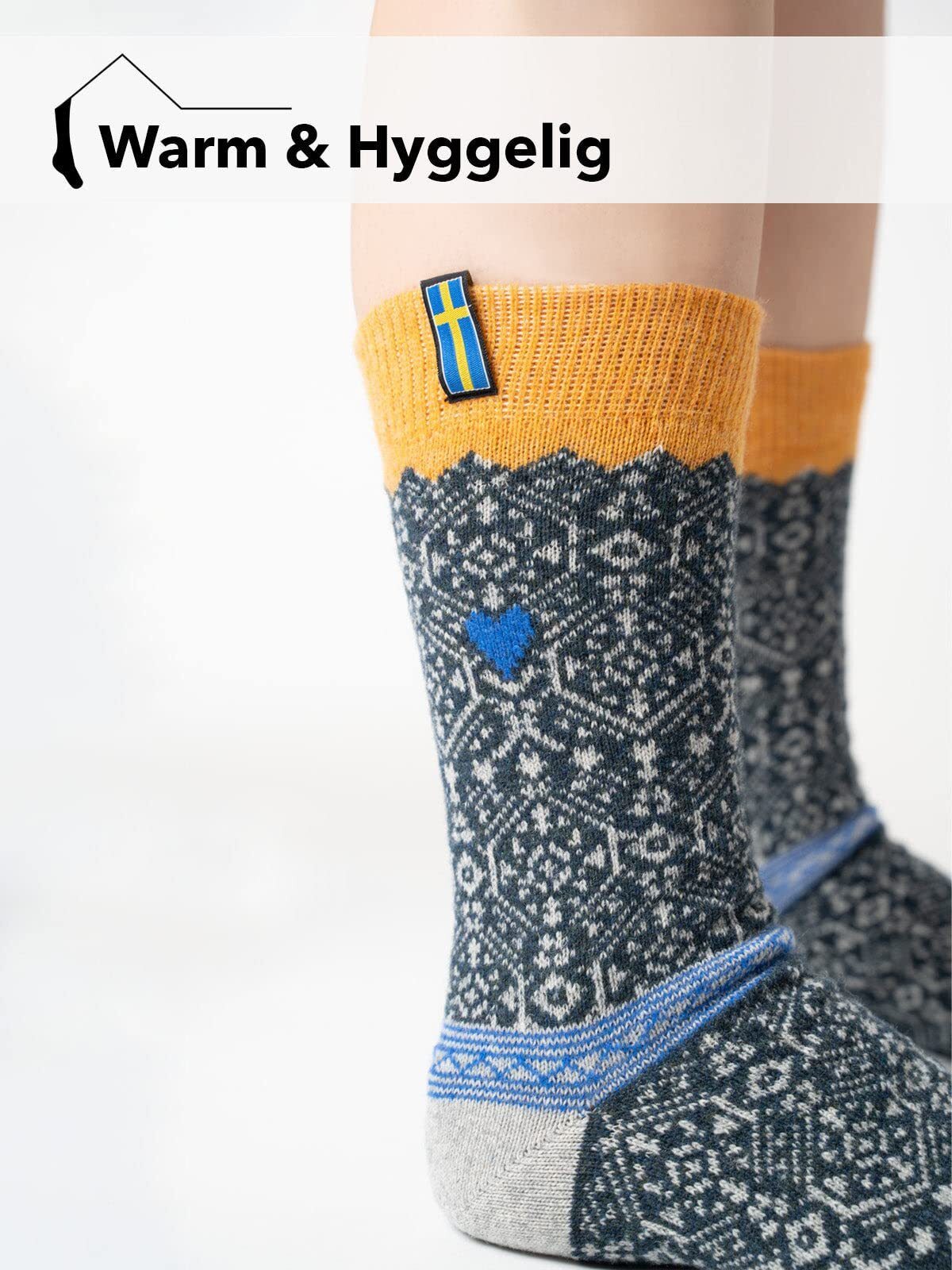 HomeOfSocks Norwegersocken Ein Paar 70% Wollsocken Schweden Flagge Dünne strapazierfähige Wollsocken