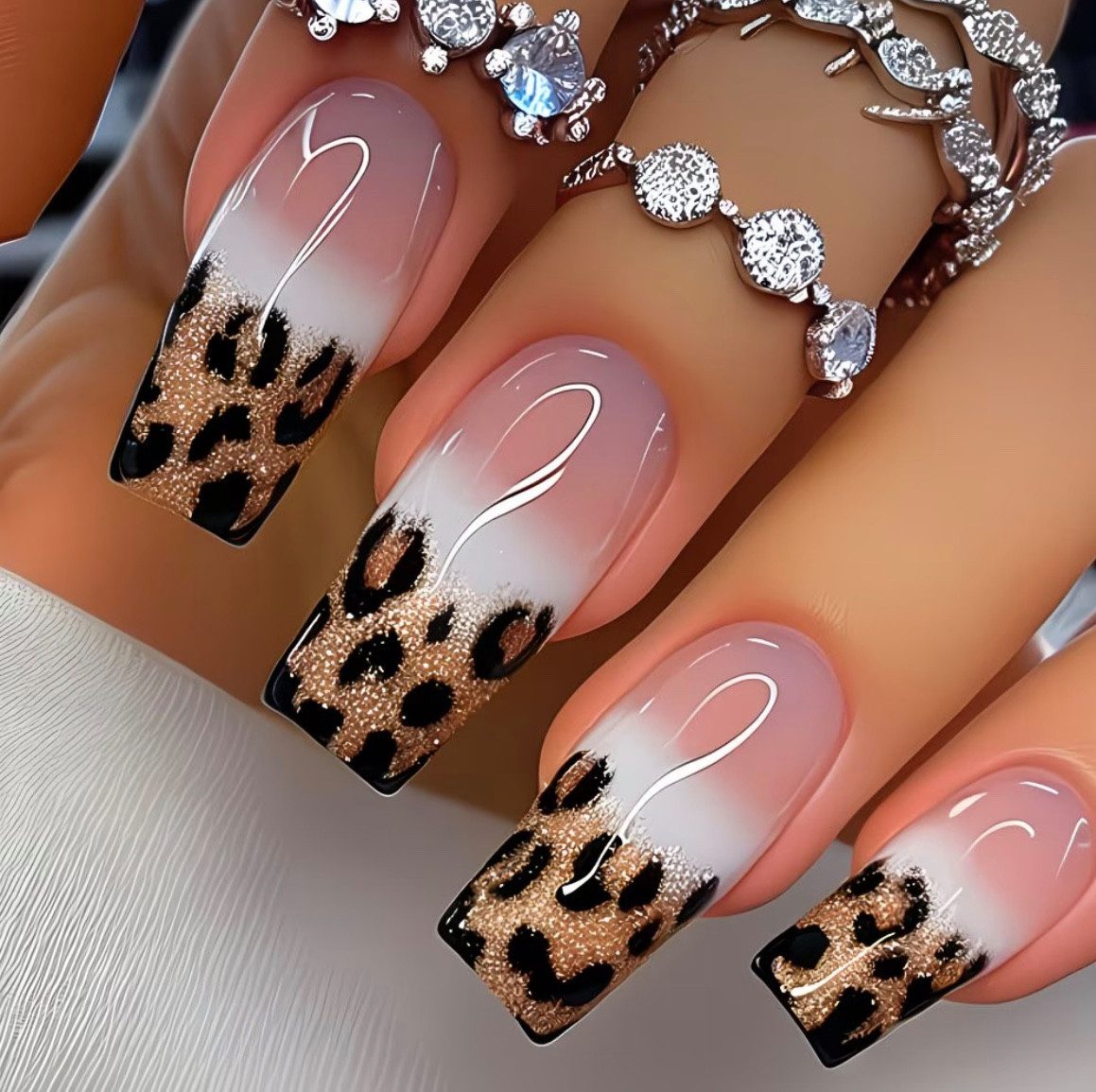 Samira Kunstfingernägel Nagelset Leo, Leichte Anwendung, Studio Qualität