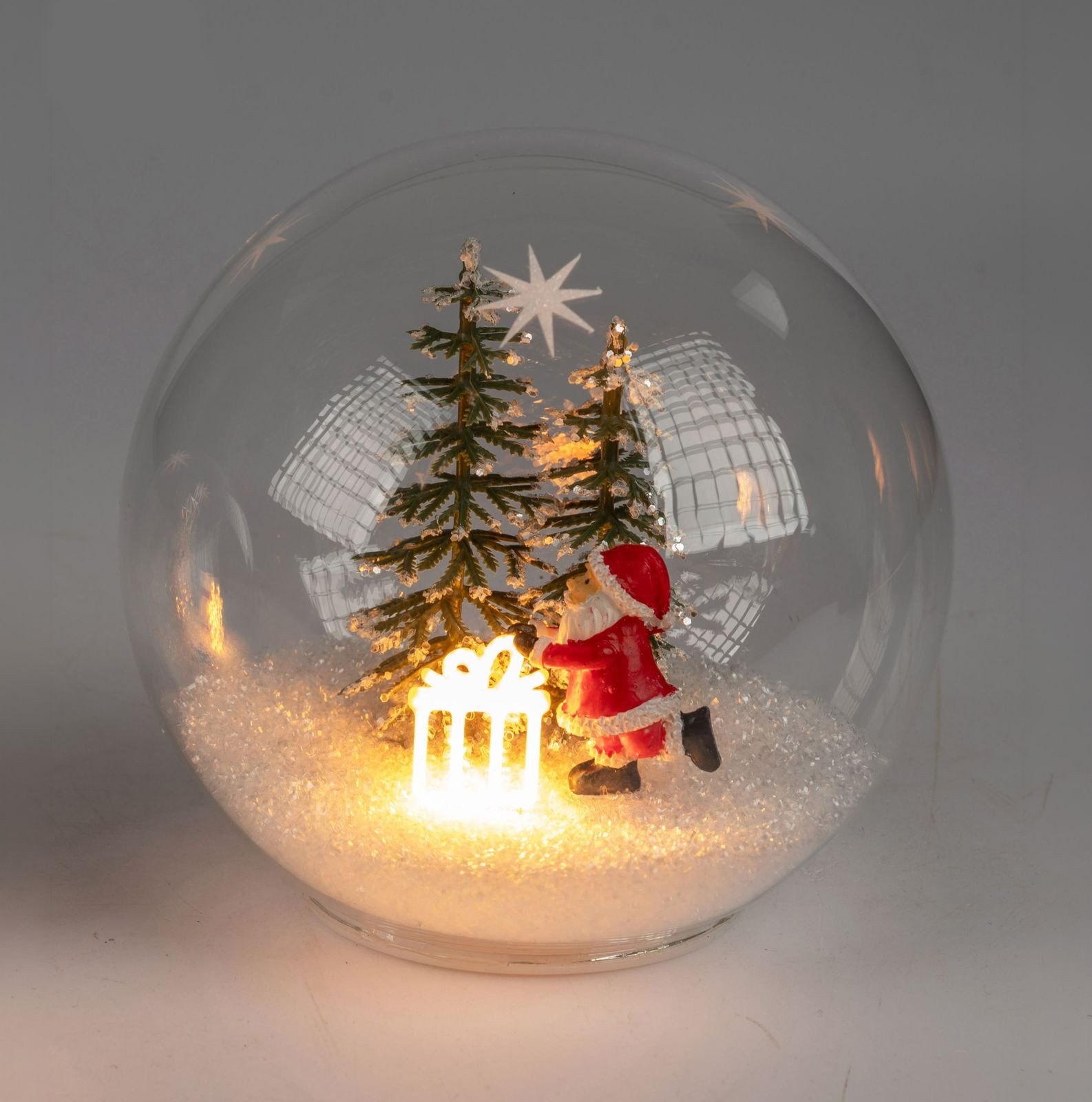 formano LED Dekolicht LED Dekokugel 15 cm Weihnachtsmann Timer 6/18h Weihnachtsdeko, LED fest integriert