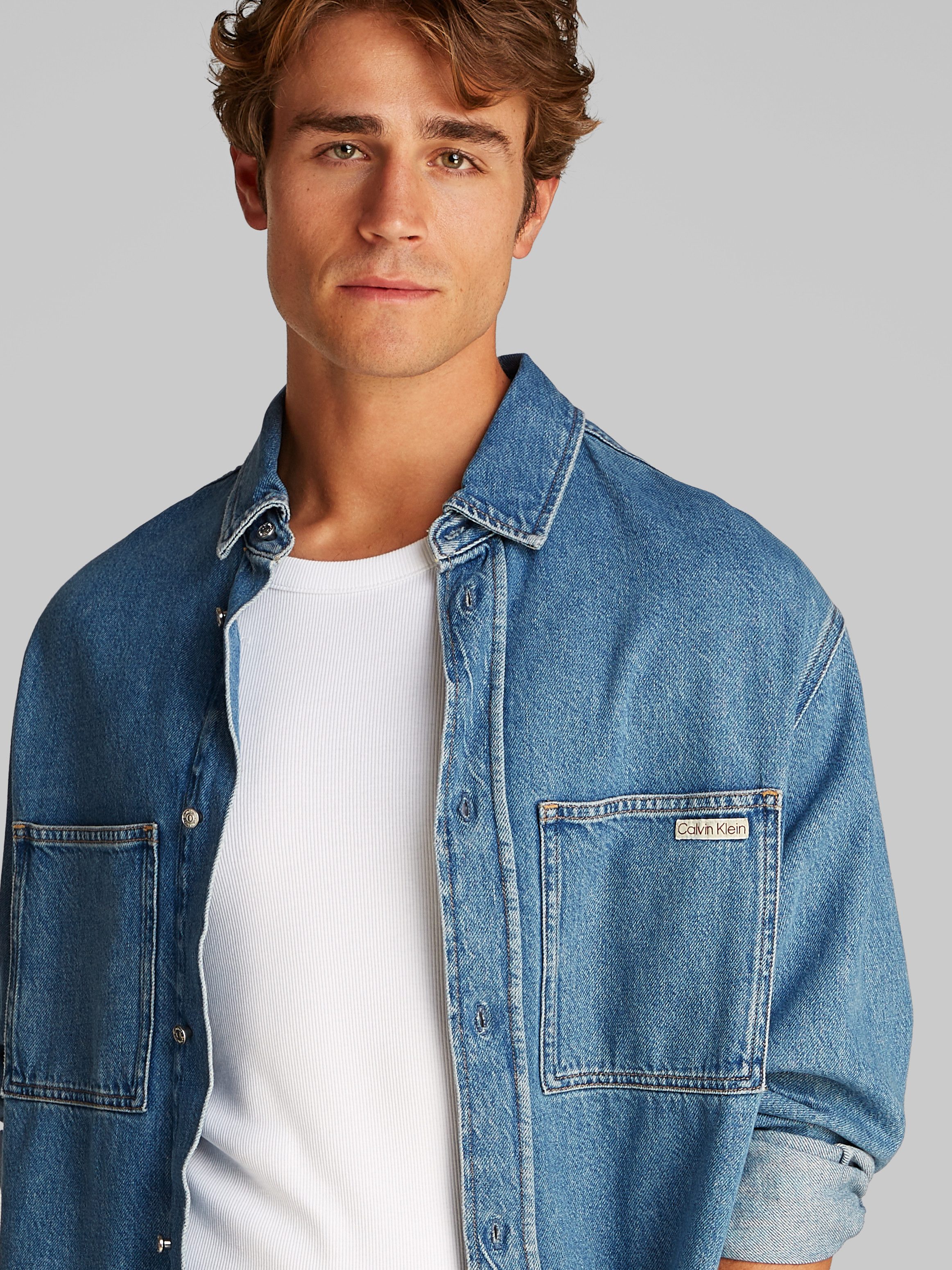 Calvin Klein Jeans Jeanshemd RELAXED DENIM SHIRT in mittelblauer Waschung günstig online kaufen
