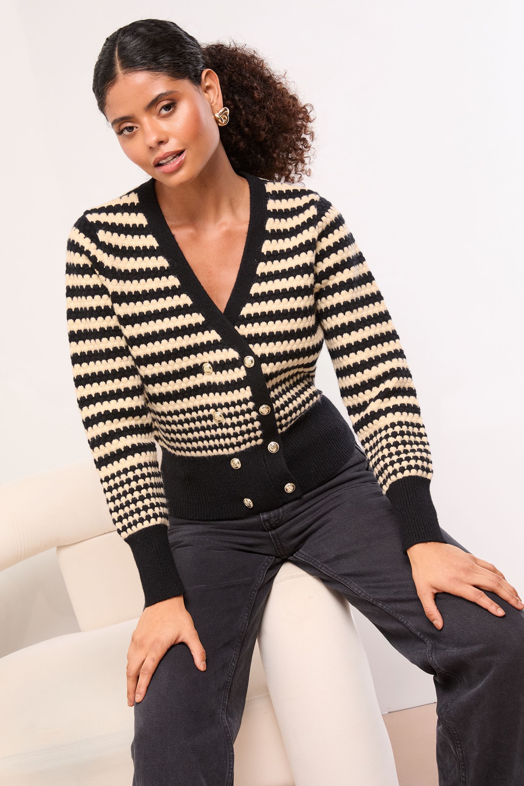 LIPSY Strickjacke Lipsy Zweireihige Strickjacke mit Streifen (1-tlg)