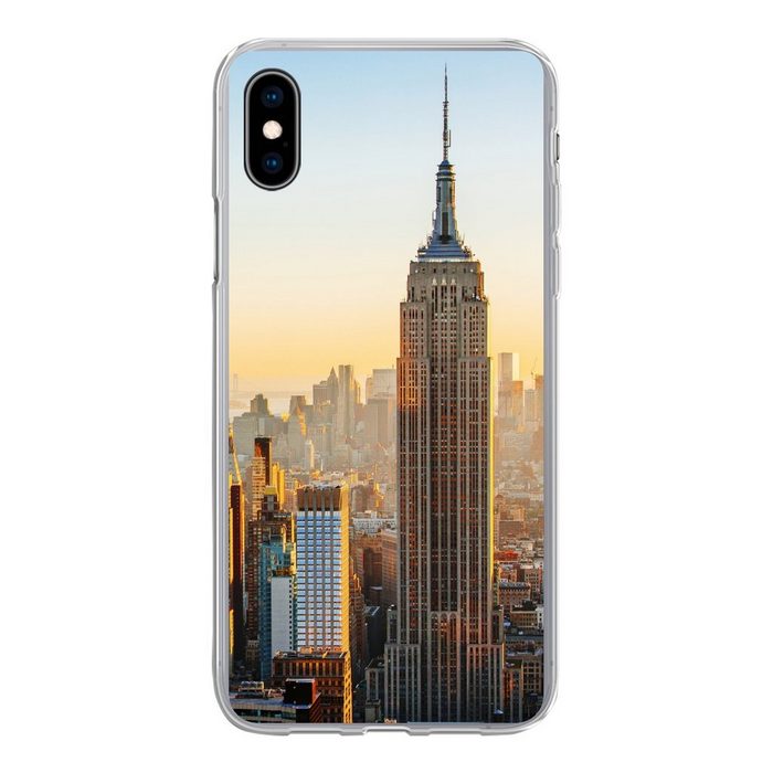 MuchoWow Handyhülle Skyline von New York bei Sonnenuntergang mit dem Empire State Building Handyhülle Apple iPhone Xs Max Smartphone-Bumper Print Handy