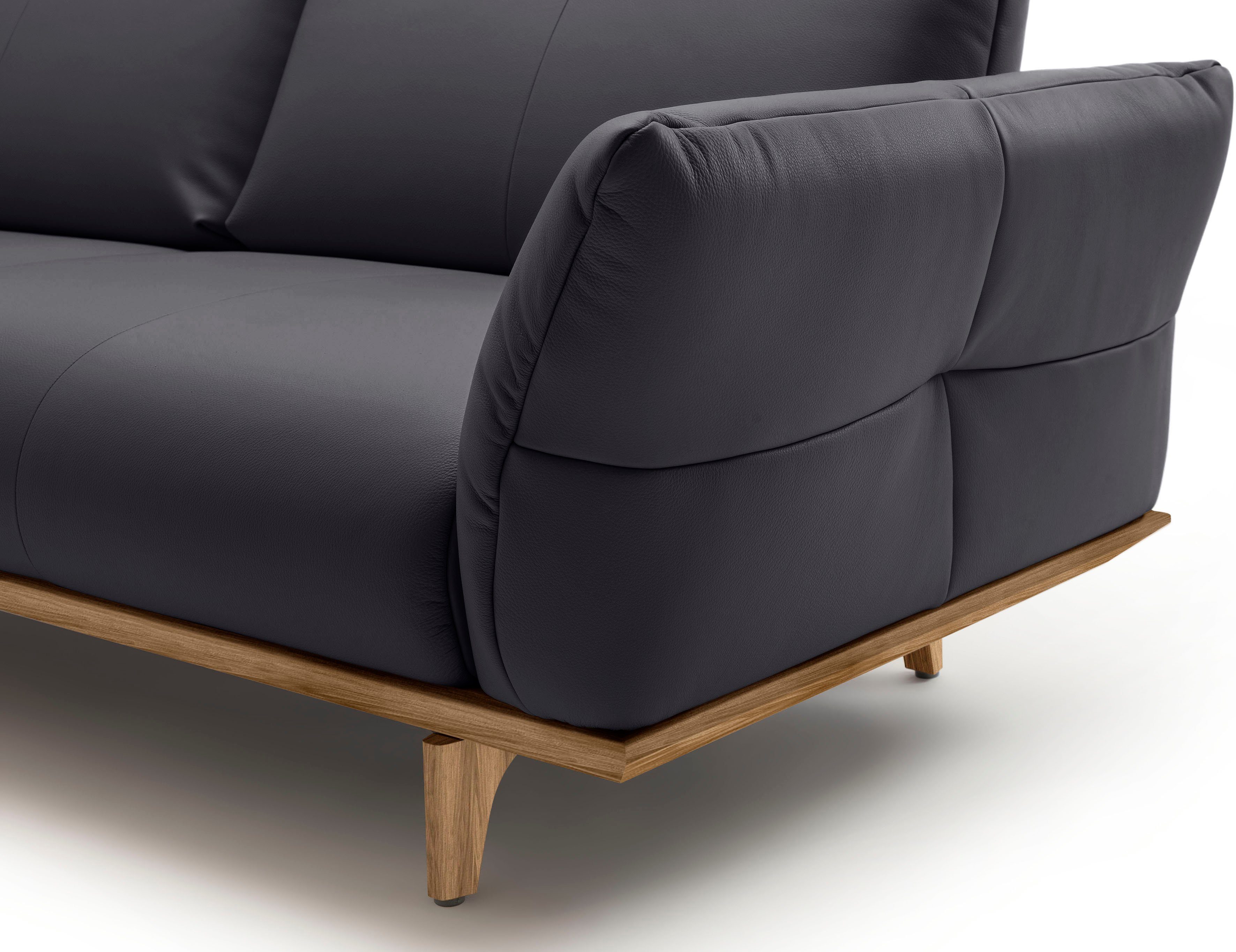 cm 228 Nussbaum, in 3,5-Sitzer hülsta Breite Sockel hs.460, und Füße sofa