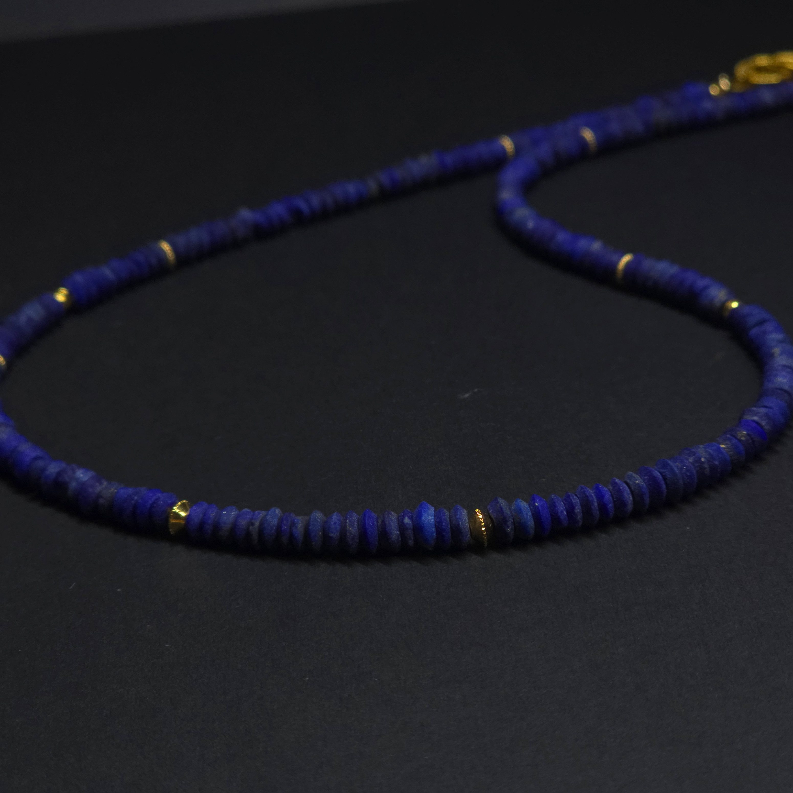 GOLDEN Charm-Kette Afghanischer Lapislazuli Halskette, 925 Silber vergoldeter Verschluss
