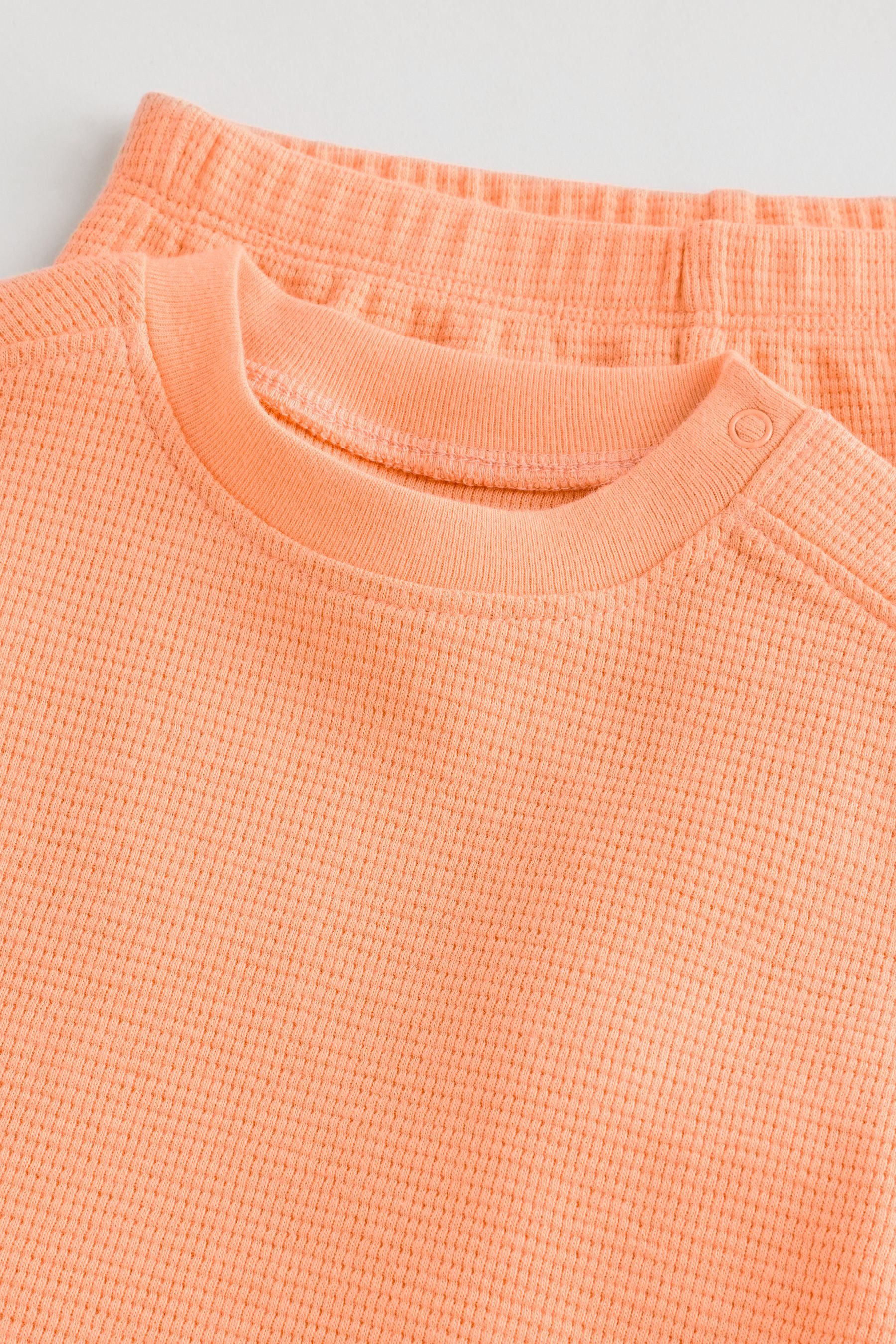 Next T-Shirt & Shorts Baby Oberteil und Shorts im Set (2-tlg)