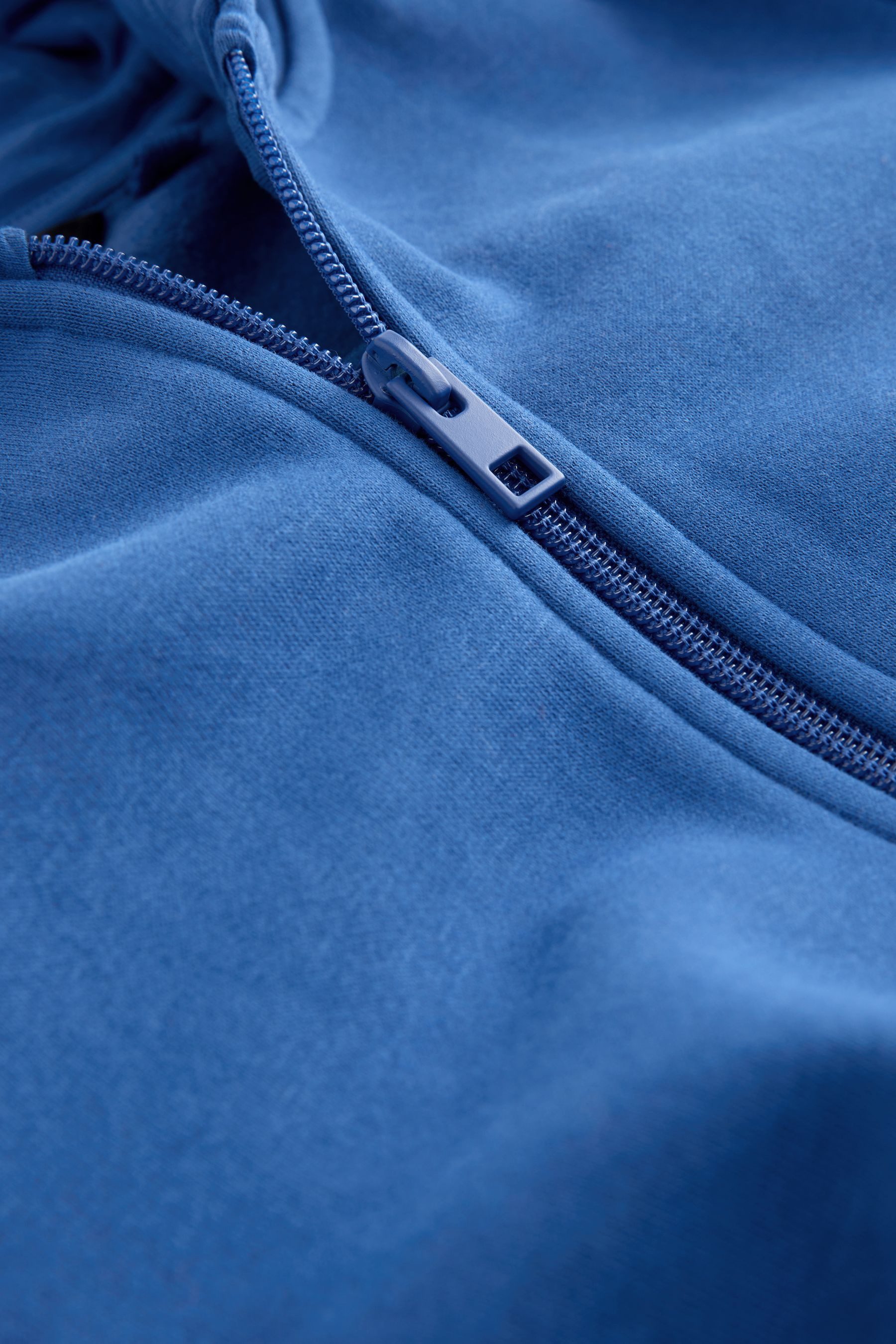 Next Hoodie Kapuzenjacke mit Reißverschluss und Hirsch (1-tlg)