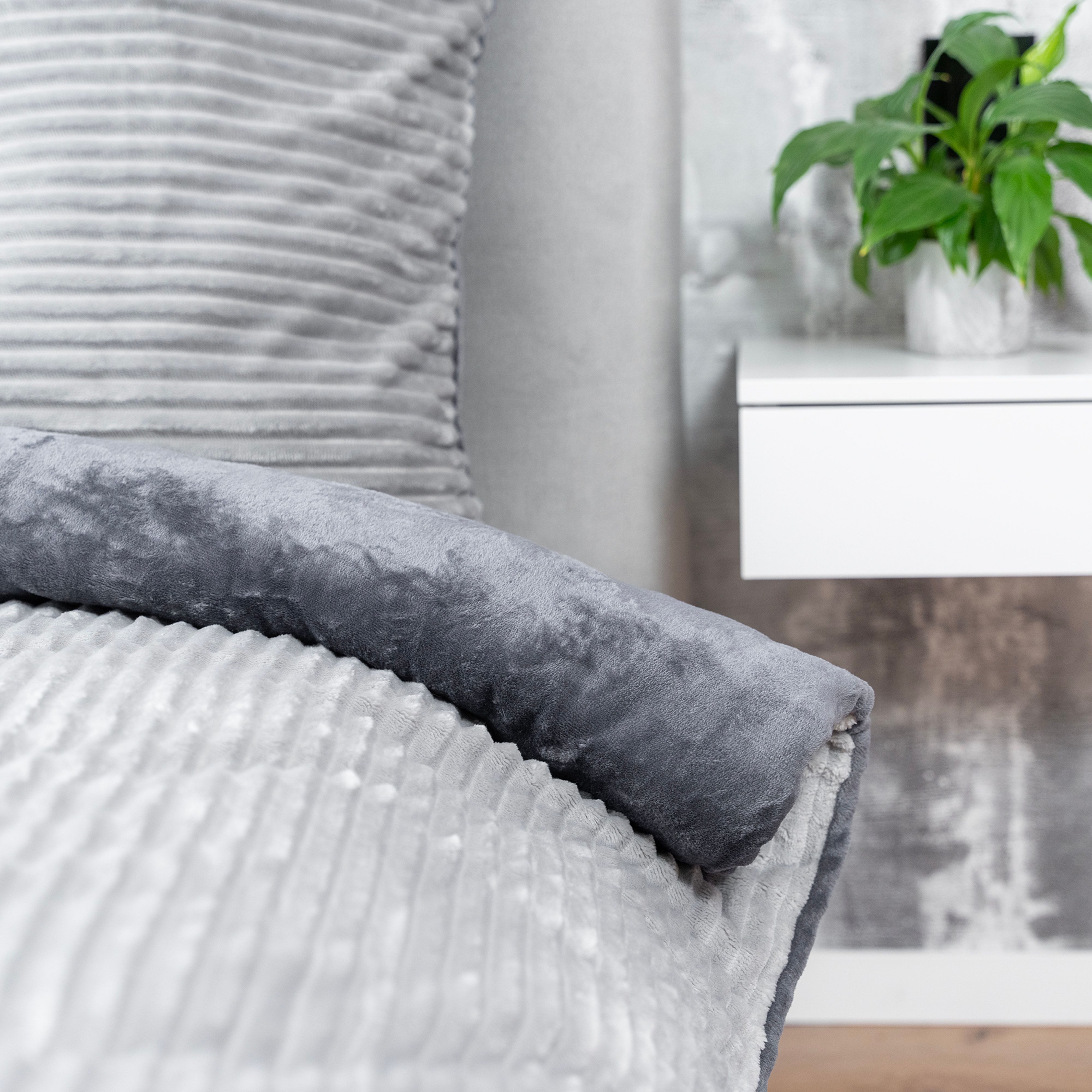 One Home Bettwäsche Winter Cashmere Touch Cord Optik, Fleece, 3 teilig, flauschig warmes Teddy Plüsch, Doppelbett