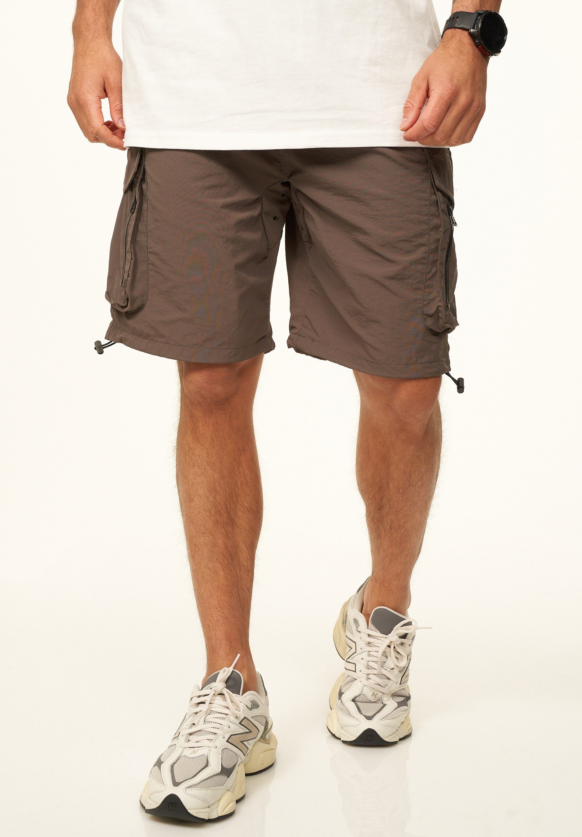 SOULSTAR Cargoshorts im Tech Utility-Style für Herren aus leichtem Nylon Regular-Fit Kurze Hose mit Gummibund & Tunnelzug - Sommer-Shorts Bermuda