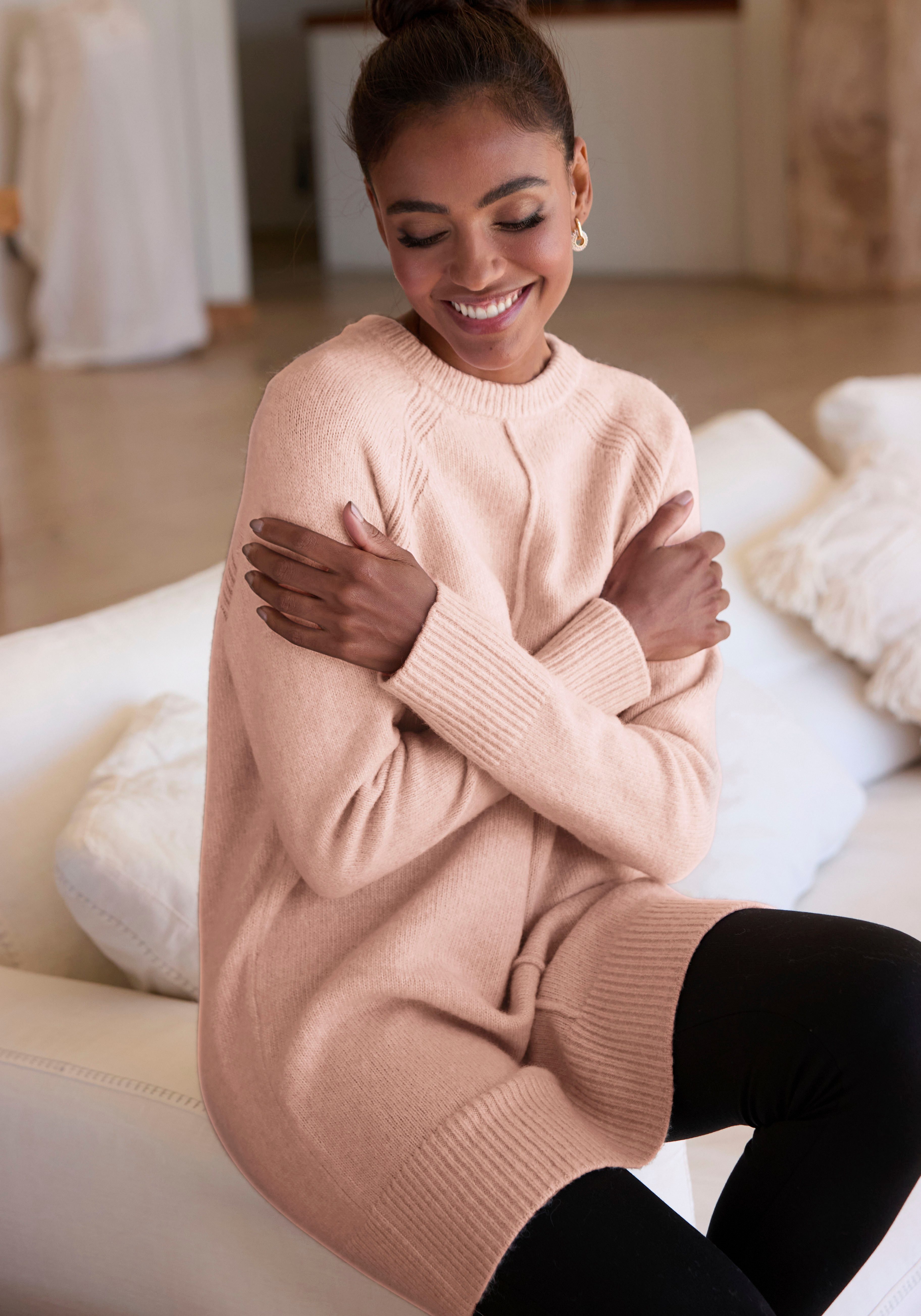 LASCANA Longpullover in lässiger Form aus supersofter Qualität, Kuschelpulli, Pulloverkleid