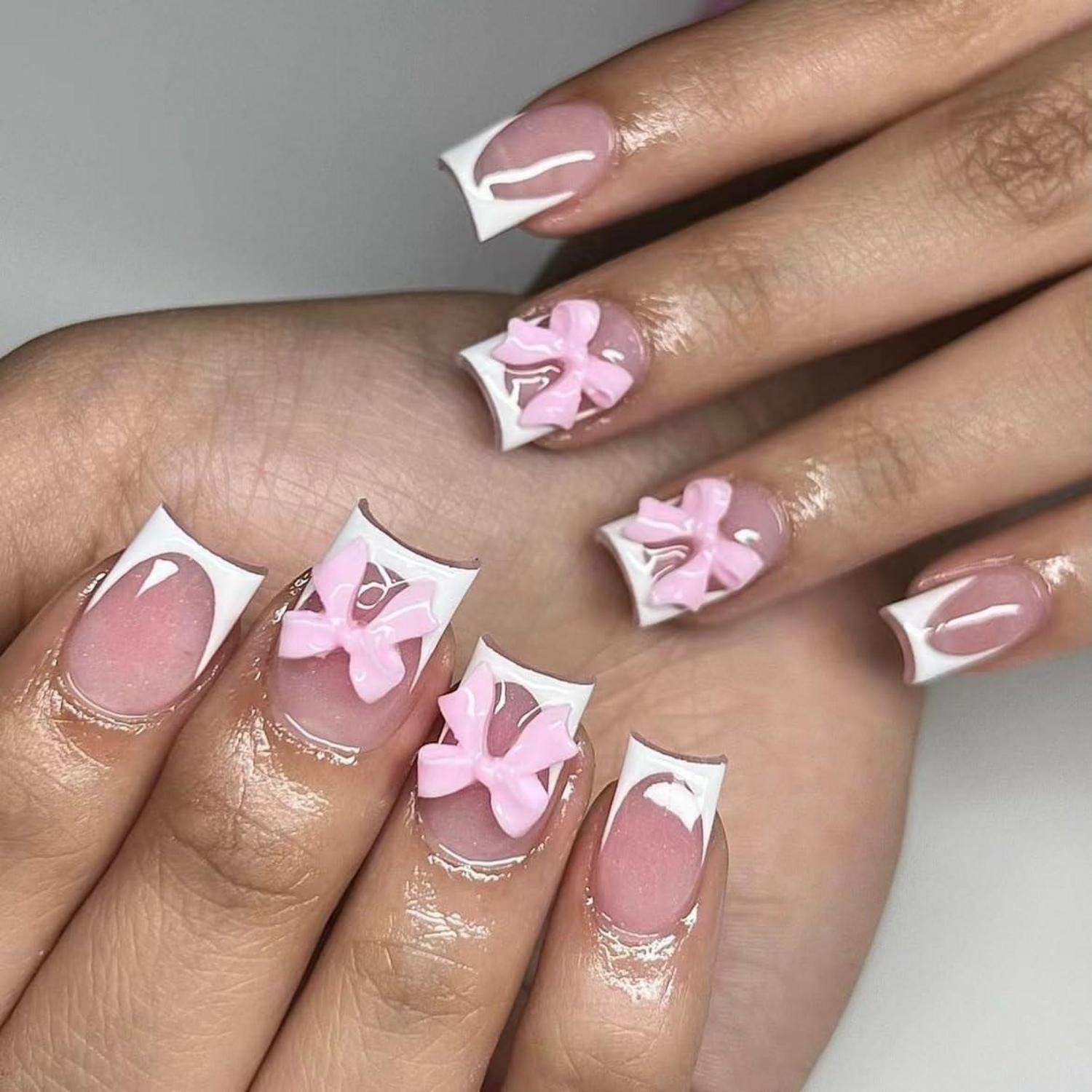 Kunstfingernägel 24 Stücke French Nails Press on Nails Kurz Weiß 3D Harz Schleifen
