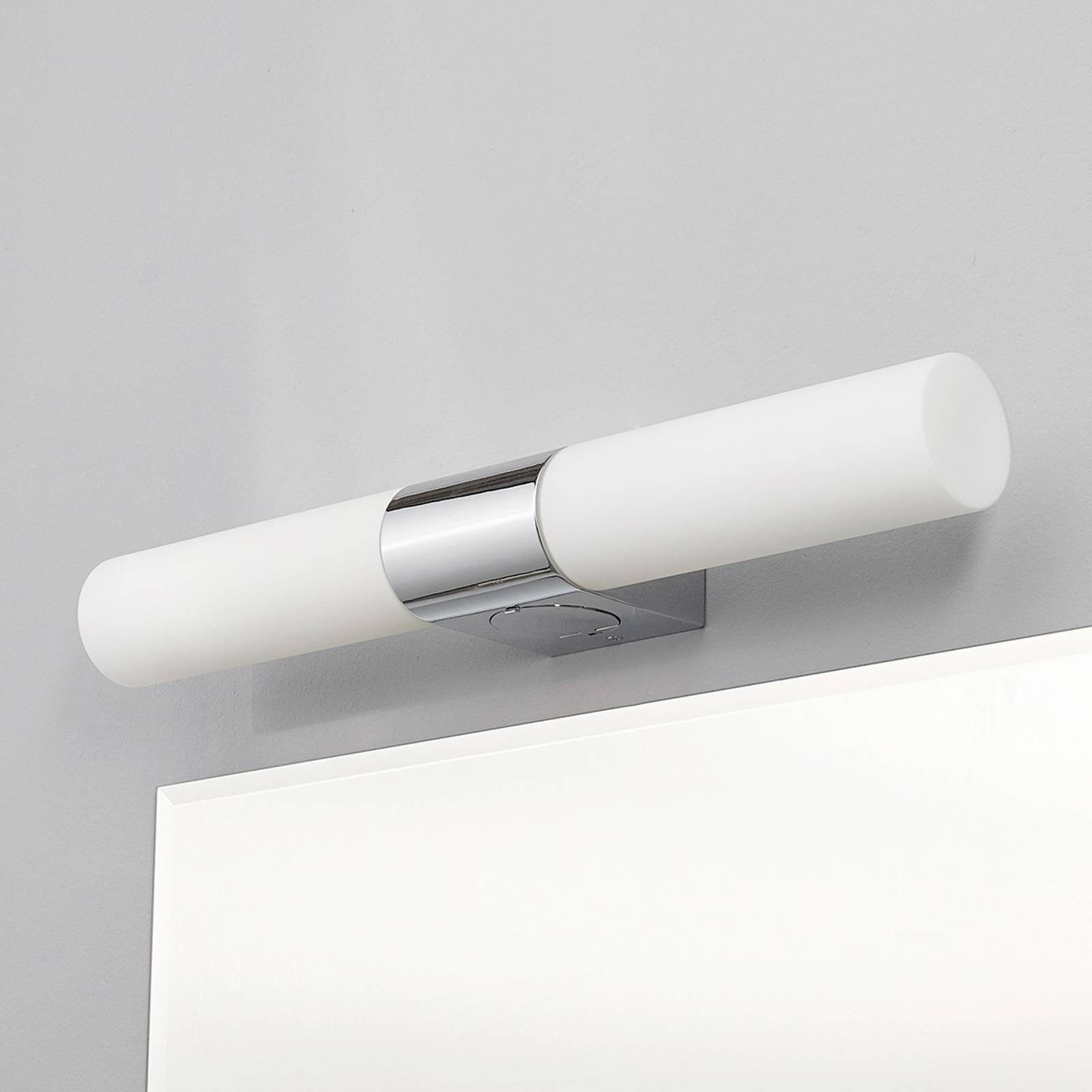 Lindby Wandleuchte Ziva, Metall, Chrom IP44, 2 x 33 W