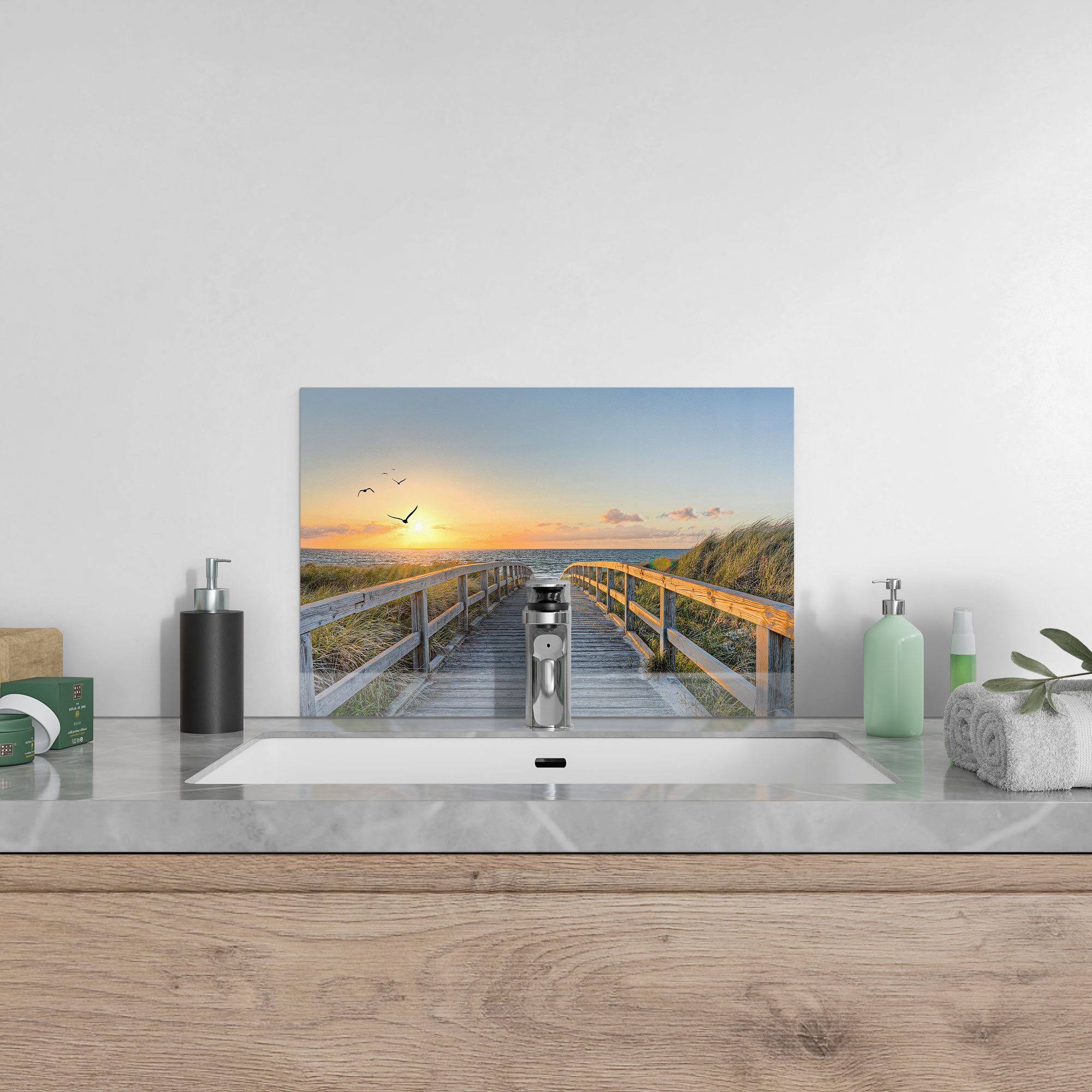 Glas Spritzschutz 'Dünenweg Küchenrückwand DEQORI Badrückwand zum Meer', Herdblende